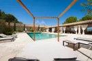 Luberon - Somptueux domaine avec tennis et piscine chauffée