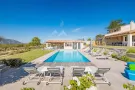 Gordes - Confortable maison de vacances avec piscine chauffée