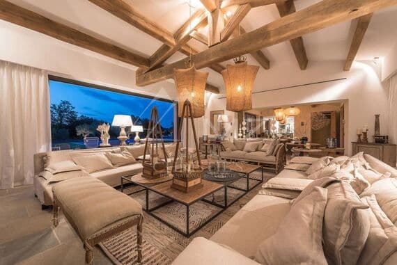 luxury lounge