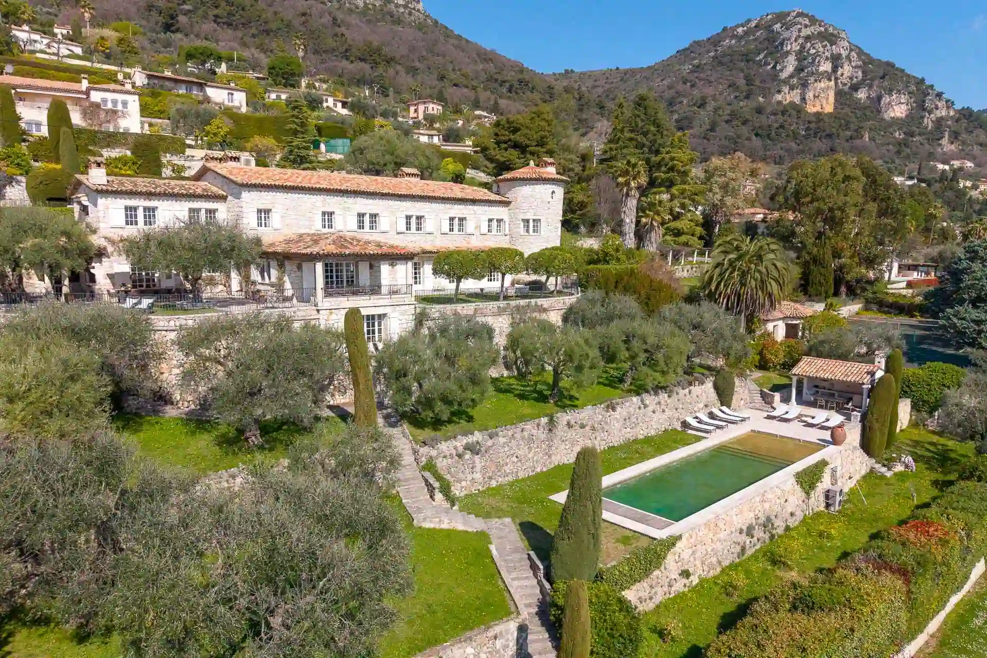 Propriétés et villas de luxe à vendre à Vence