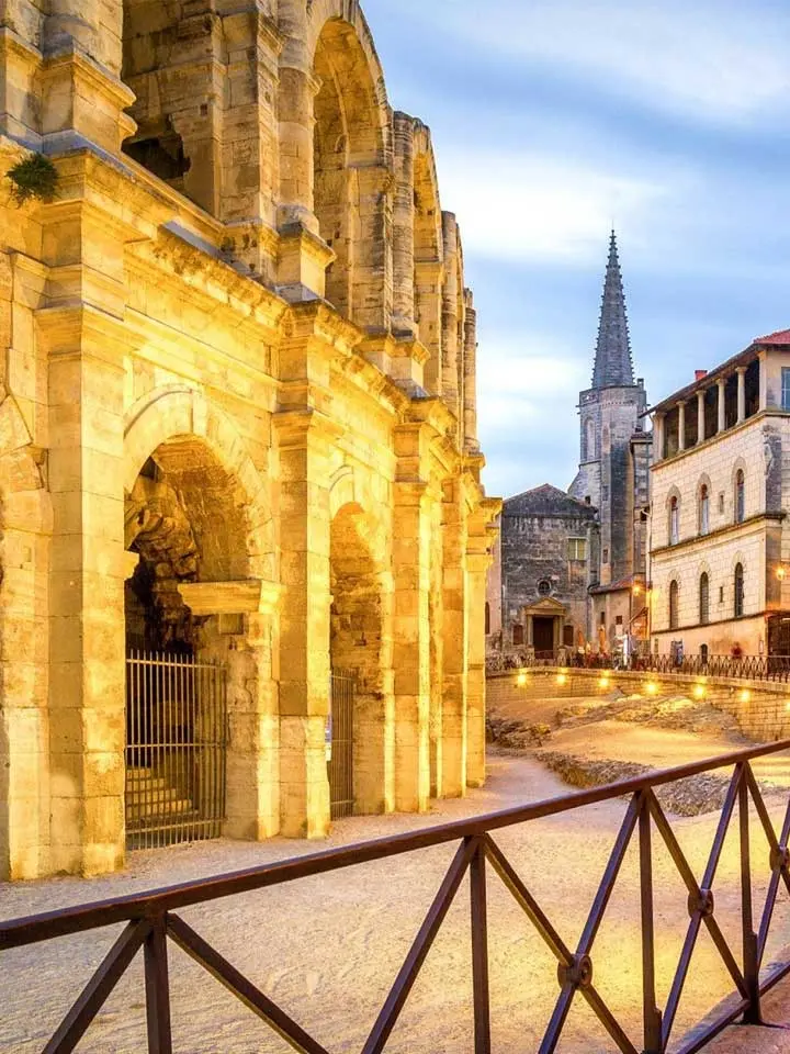 Propriétés et villas de luxe à vendre à Arles