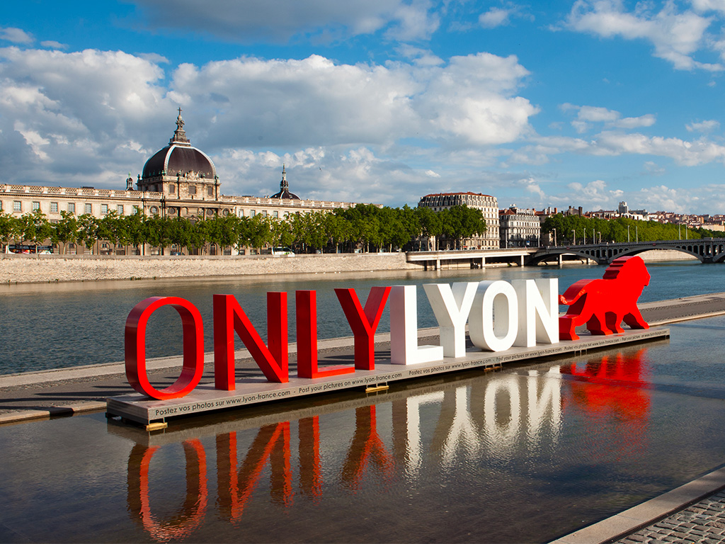 Lyon, a journey between beautiful districts, gastronomy and major events