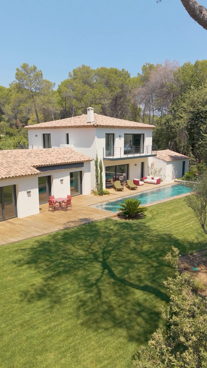 Mougins — A Fully Renovated Family Villa in a Private, Forest-Edge Estate.

Set within a confidential residential domain...