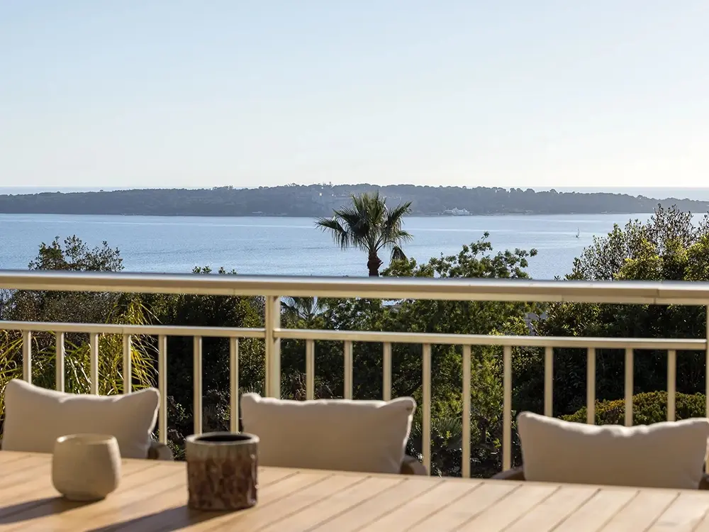 Propriété unique avec vue mer panoramique à Cannes