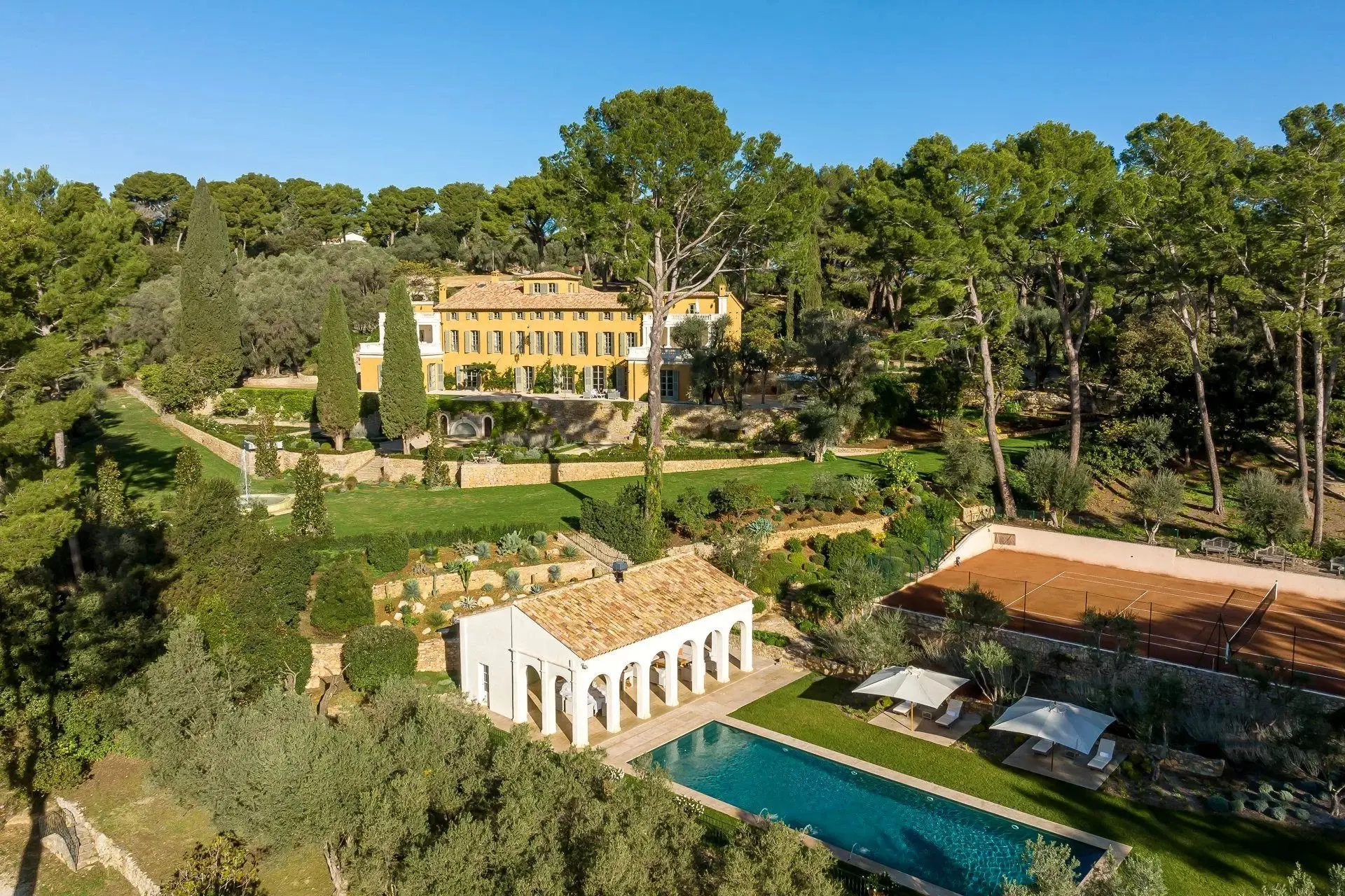 Domaine d'Exception sur la French Riviera