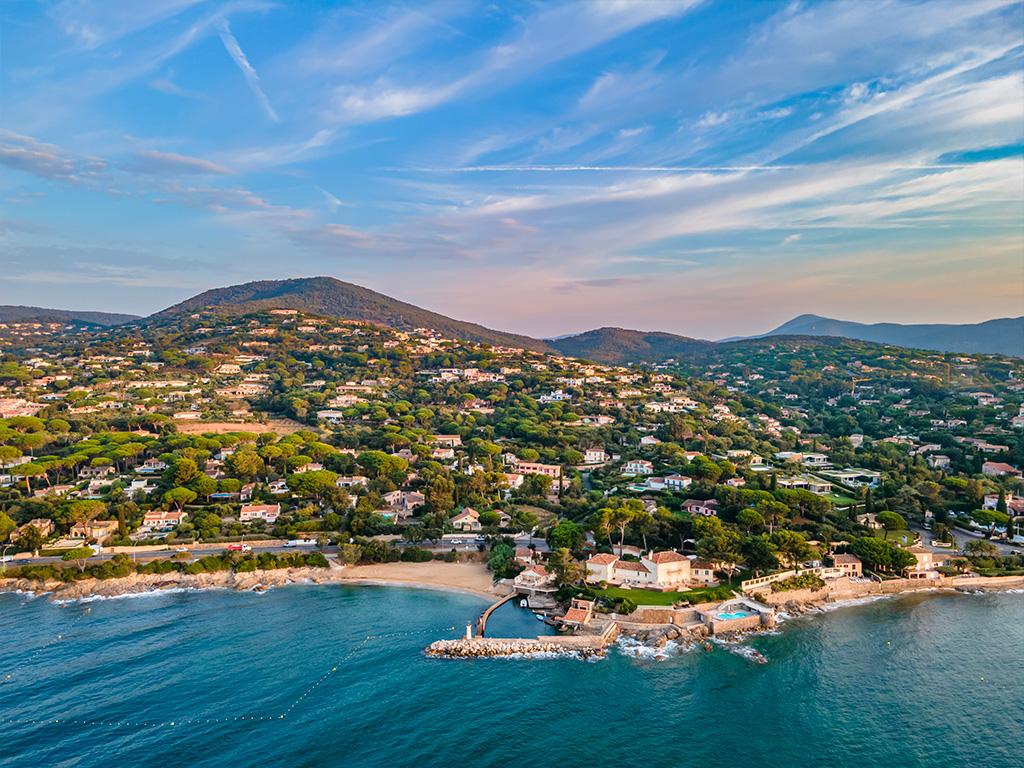 Les opportunités de marché à Sainte-Maxime, une réelle alternative à Saint-Tropez