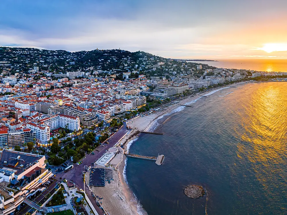 Découvrez Cannes : L'Art de Vivre et le Charme de la Côte d'Azur