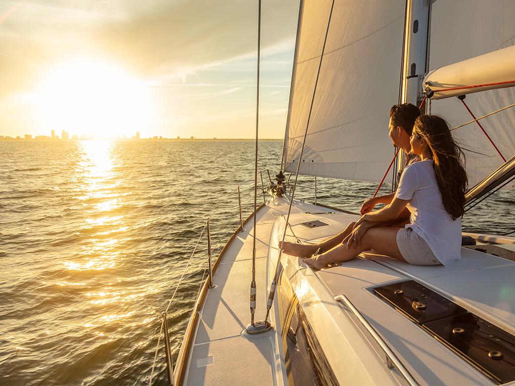 Péniche, yacht, voilier : vivre sur un bateau de luxe