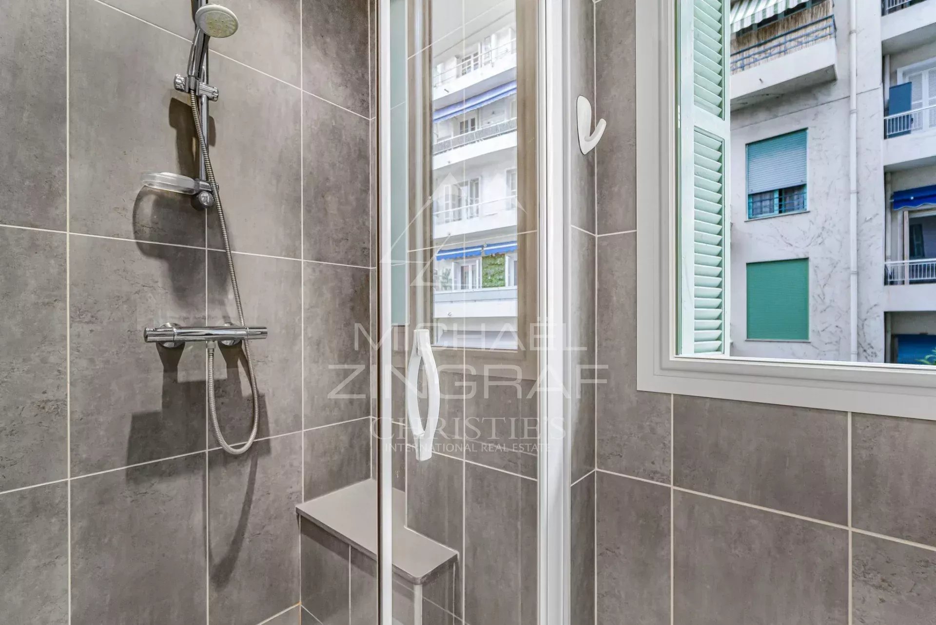 Exclusivité – Grand 2 pièces avec terrasse et balcon – Gambetta / Fleurs