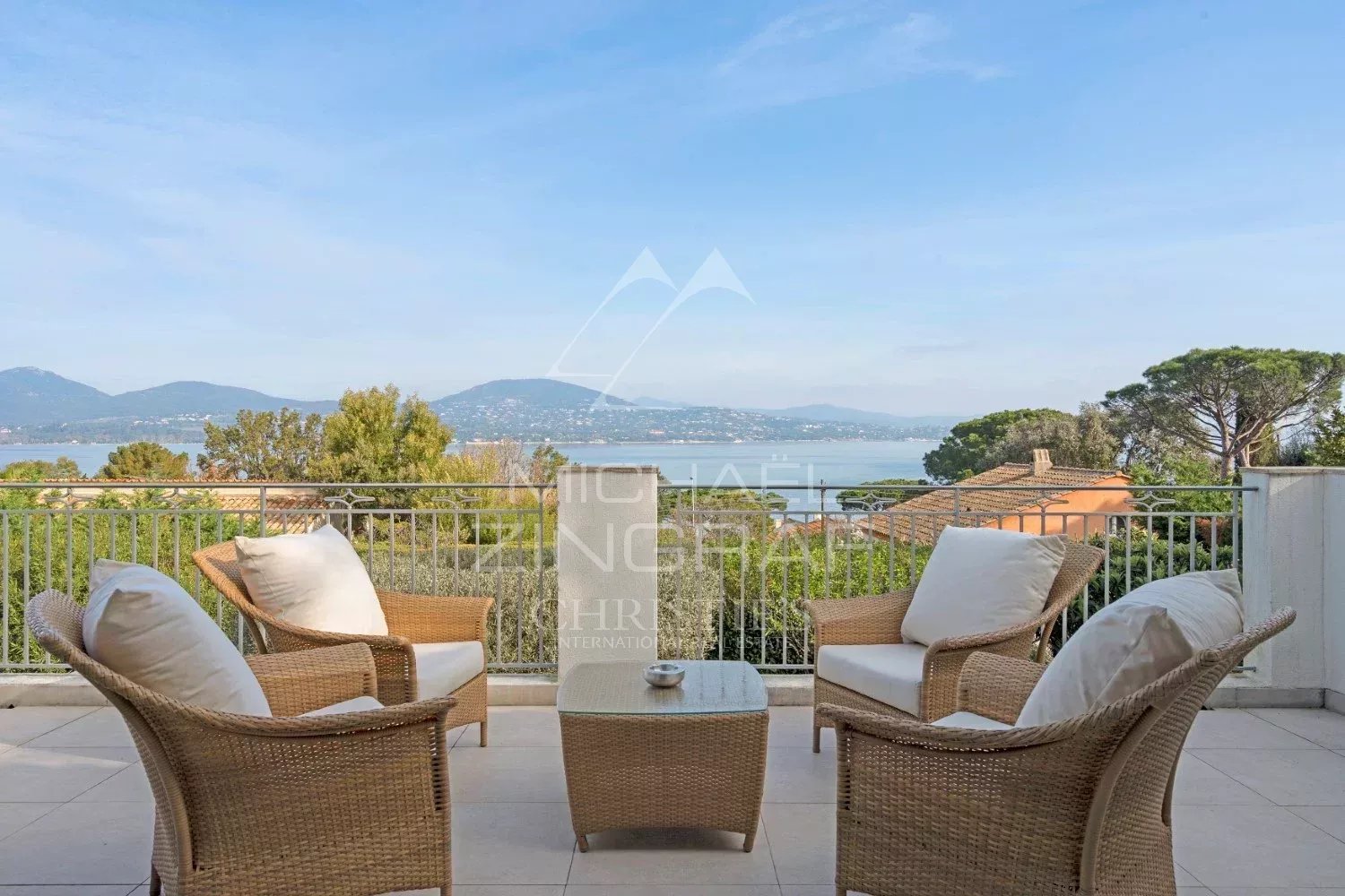 Villa Belle vue - Charming villa with sea view - Near Saint-Tropez