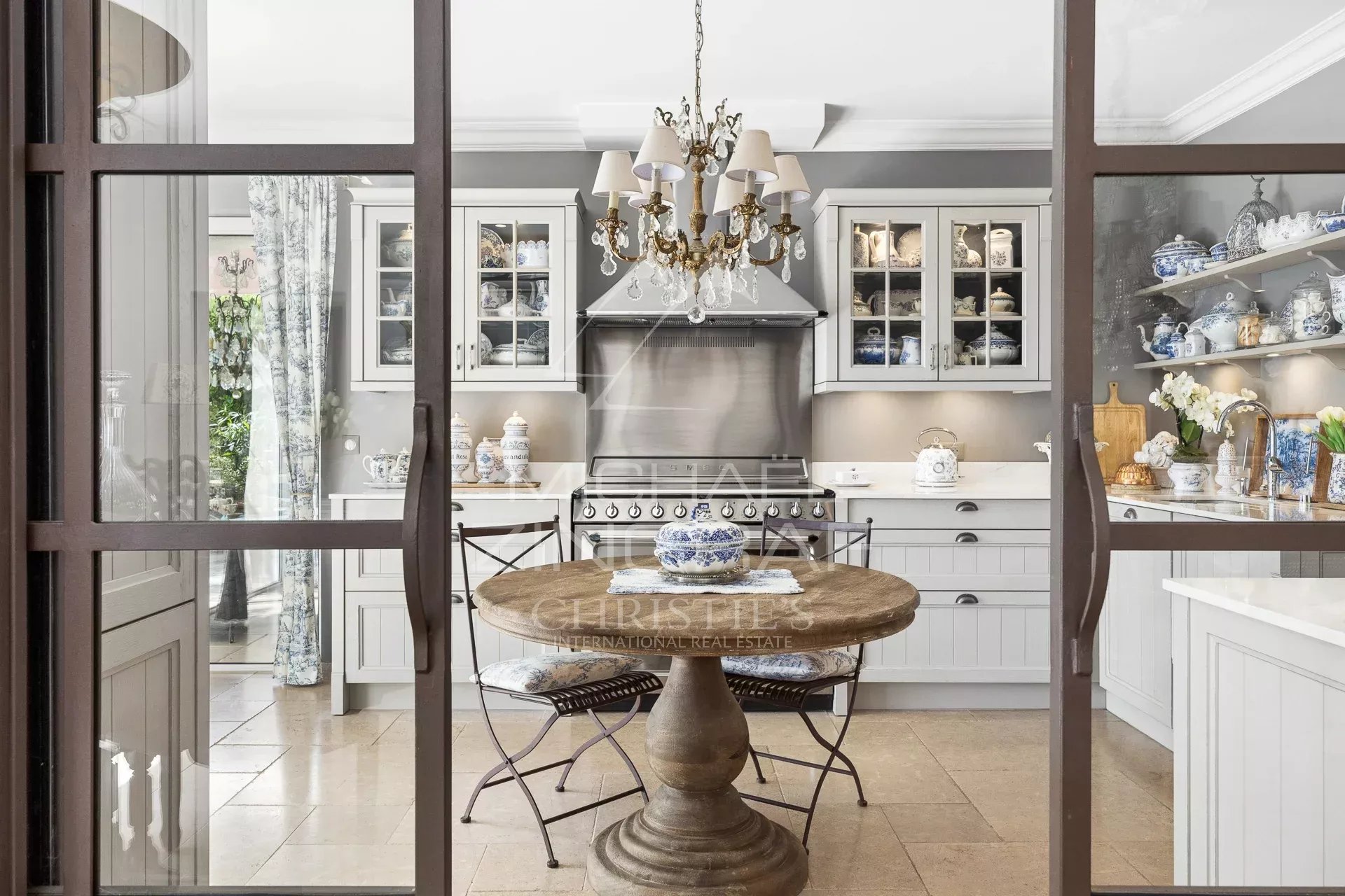 Exceptional charming estate