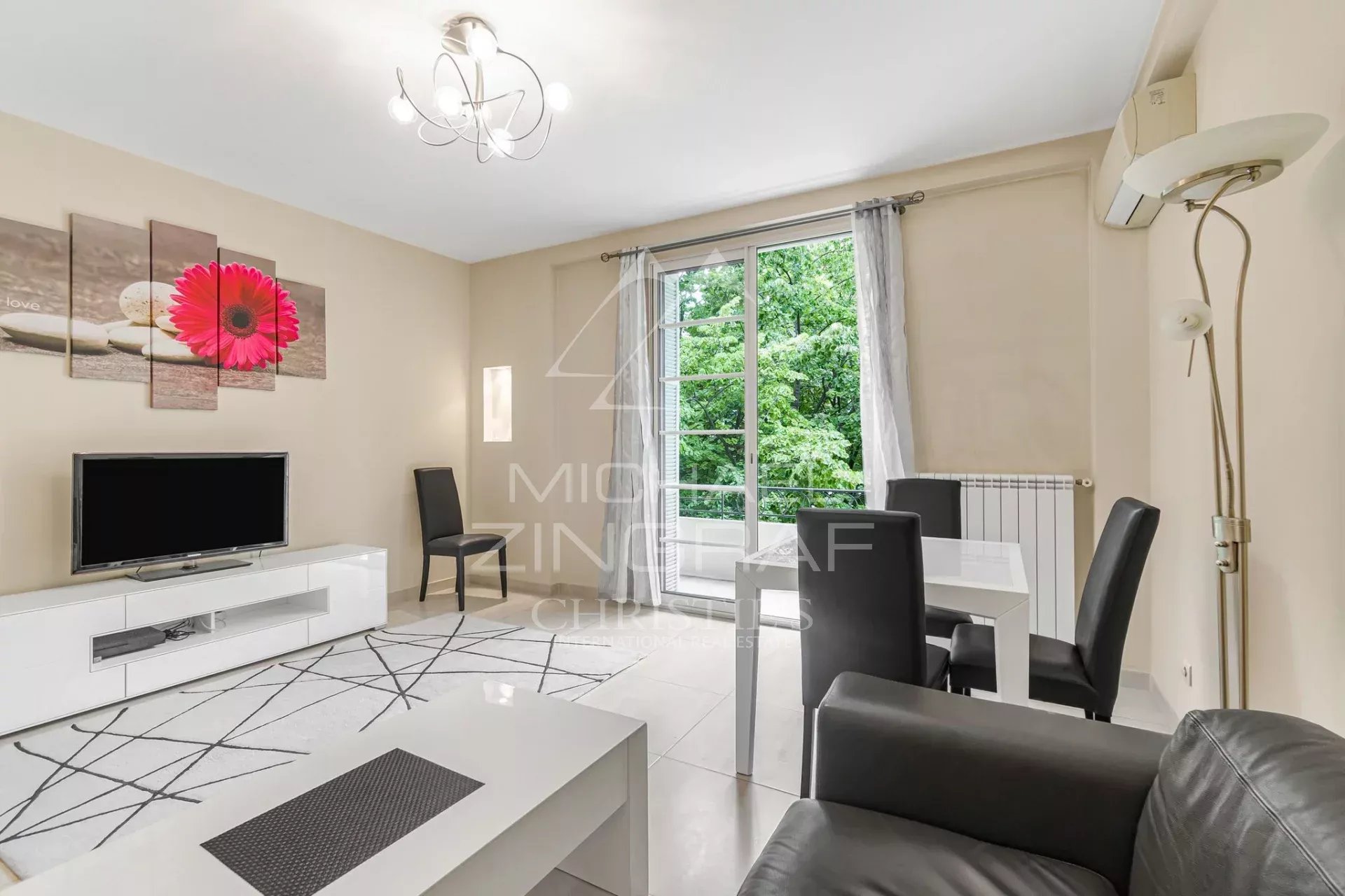 Exclusivité – Grand 2 pièces avec terrasse et balcon – Gambetta / Fleurs