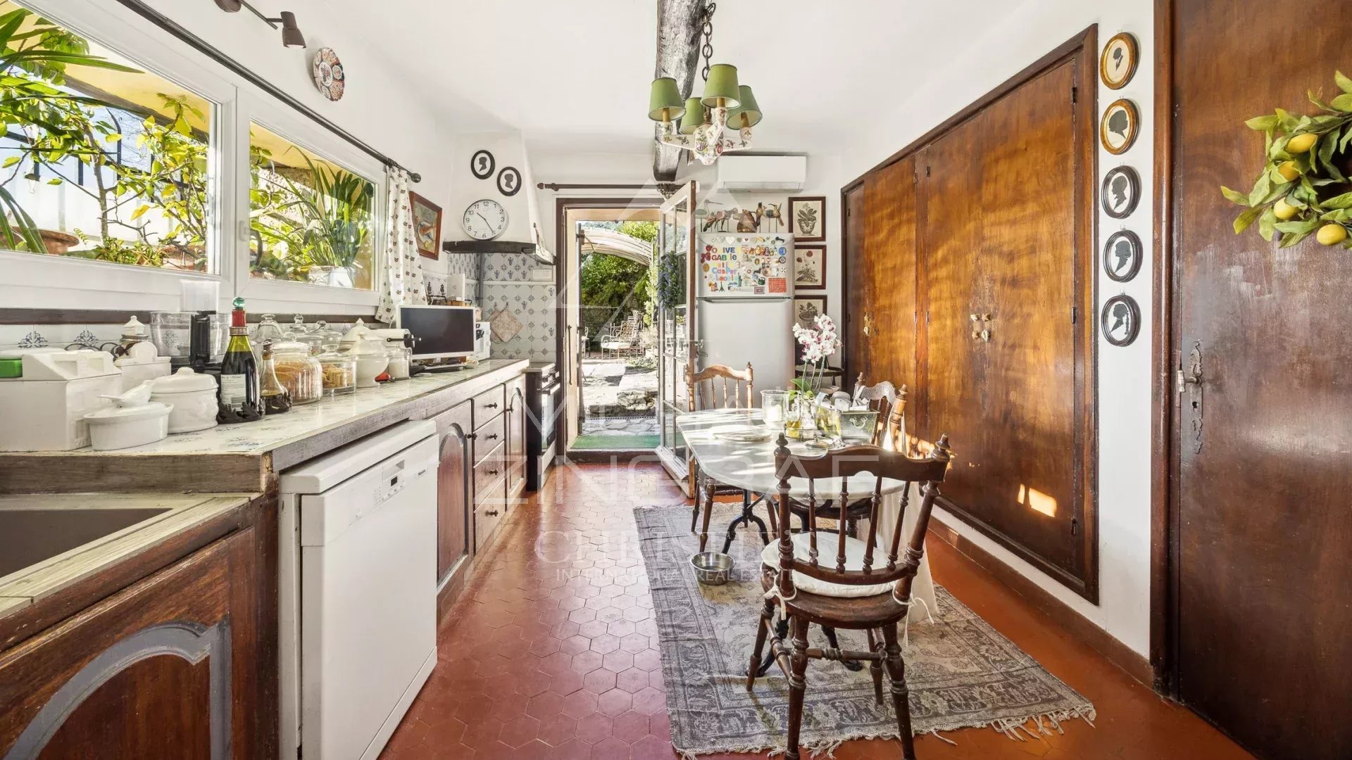 Elegant 18th-Century Farmhouse with Sea-View  & Pool near Village