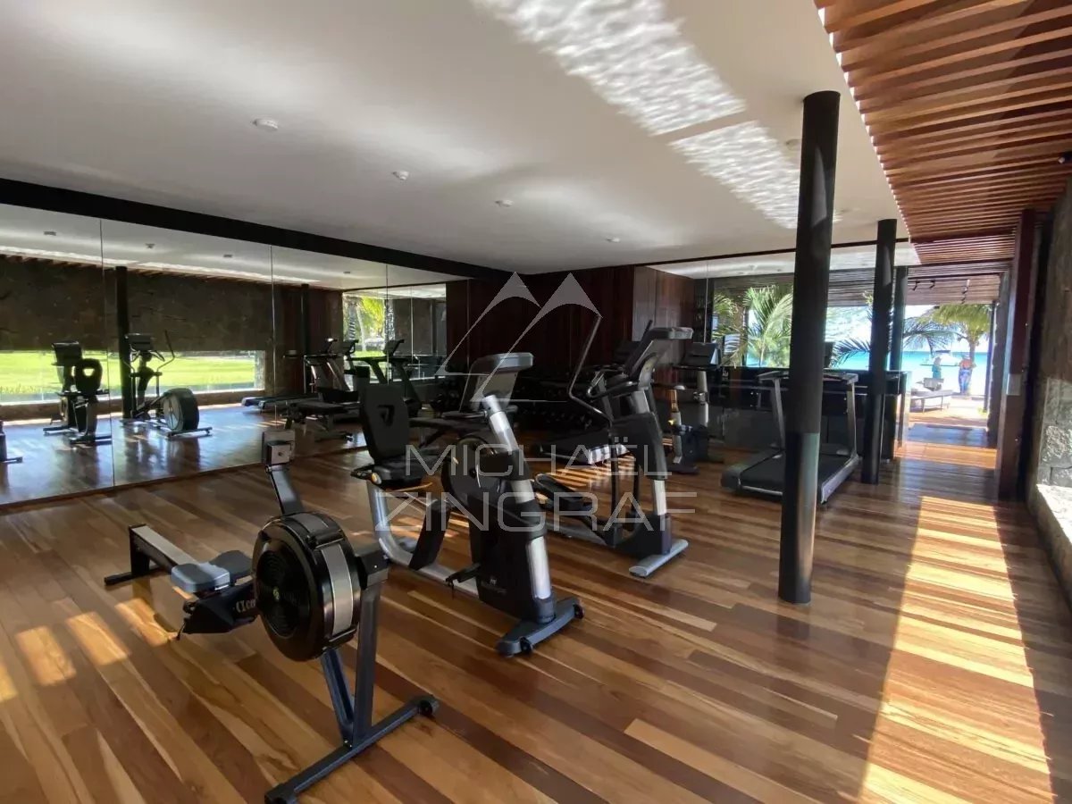 UNIQUE PIEDS DANS L'EAU  – PEREYBERE