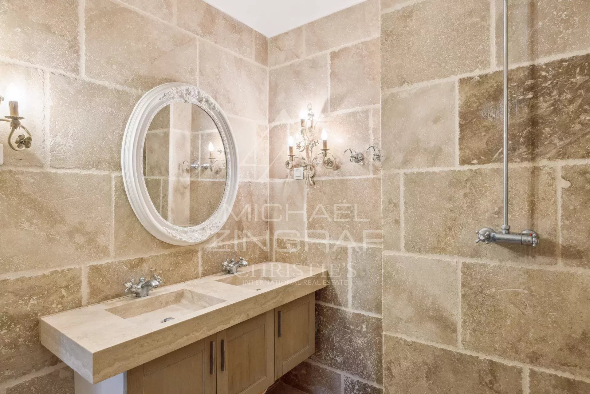 Cannes Palm Beach - Face à la mer, magnifique rez-de-jardin