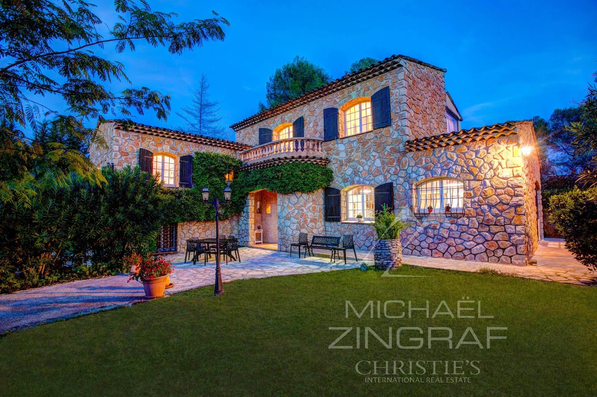 villa 5p view Hills with pool