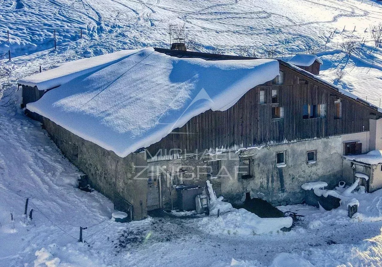 Old farmhouse to renovate - Ski-in/ski-out - Authenticity - Views - Peaceful