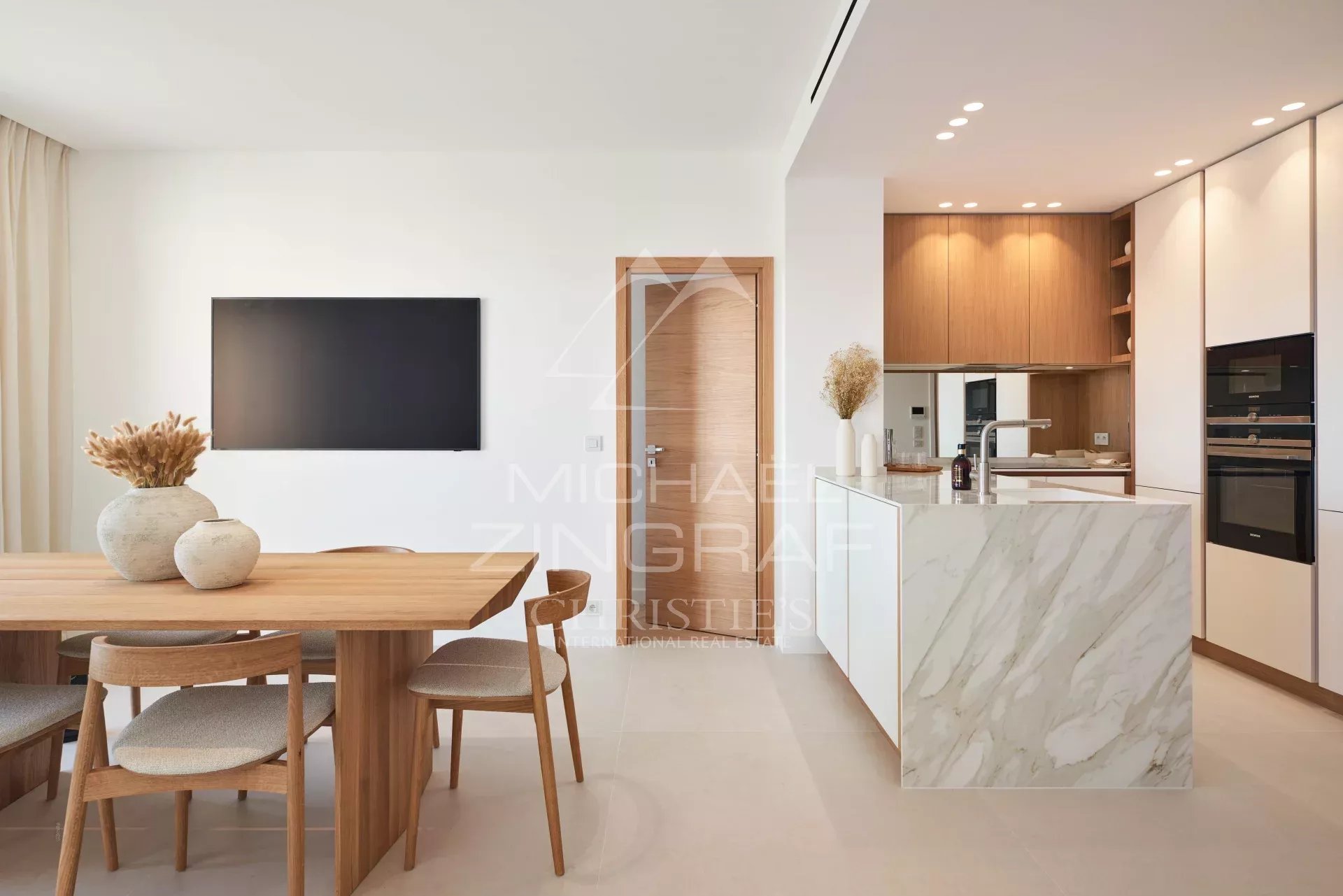 Cannes Croisette - Palm Beach - Rare - 5 pièces vue mer