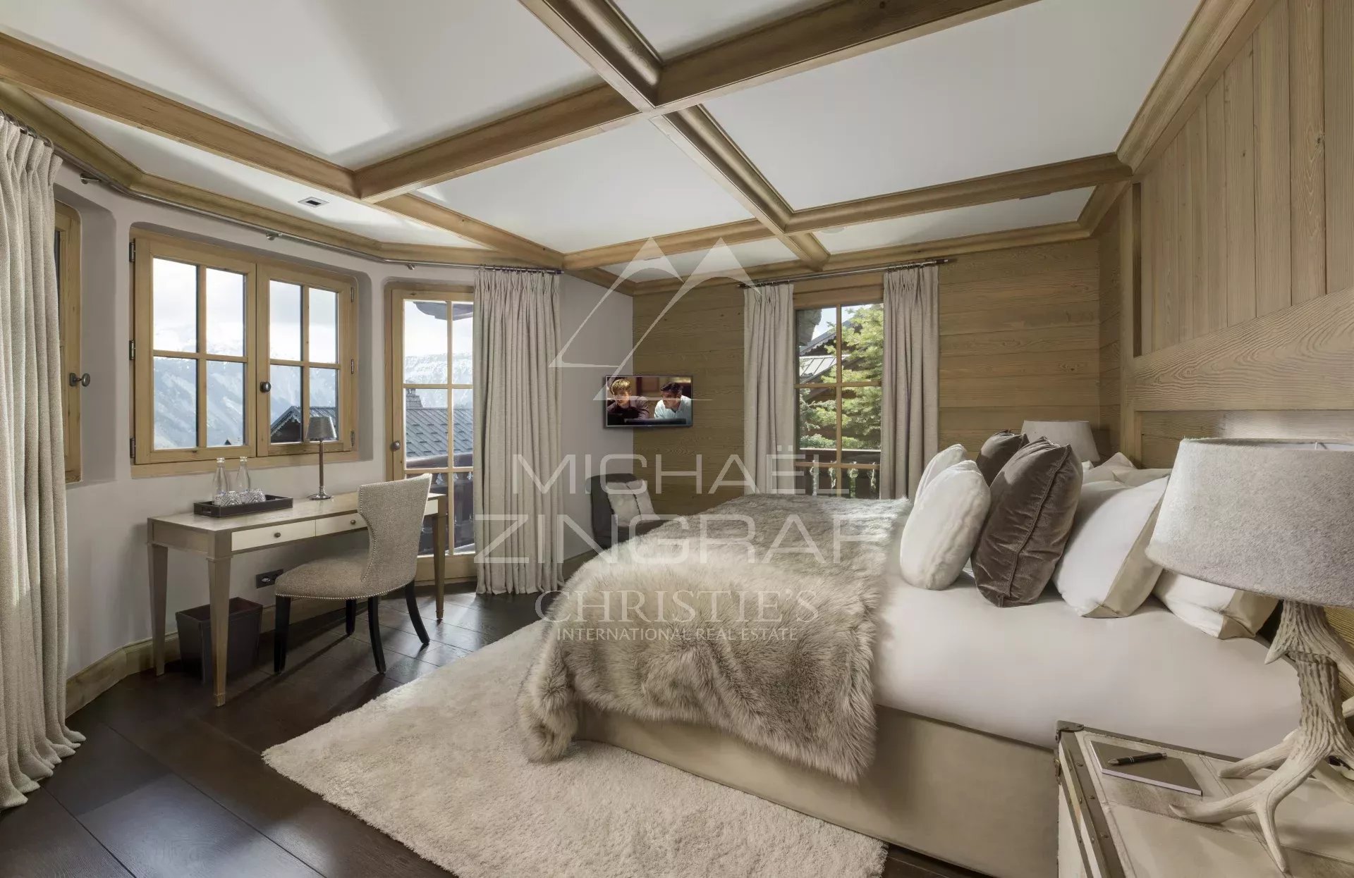 Luxury Chalet in Courchevel – Luxury, Serenity & Proximity to the Slopes (565 m² – 12 people)