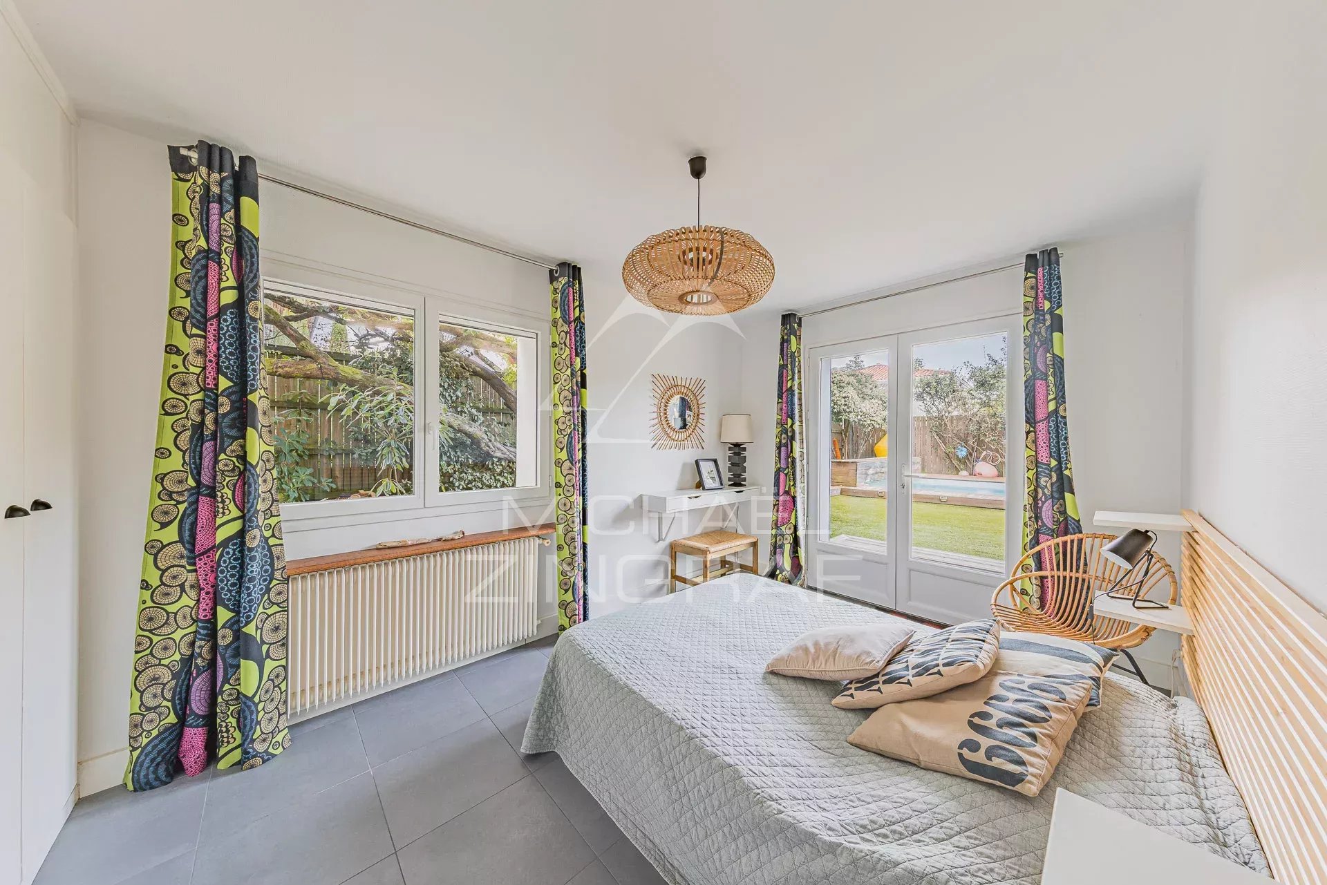 Maison contemporaine avec jardin et piscine au cœur de La Hume