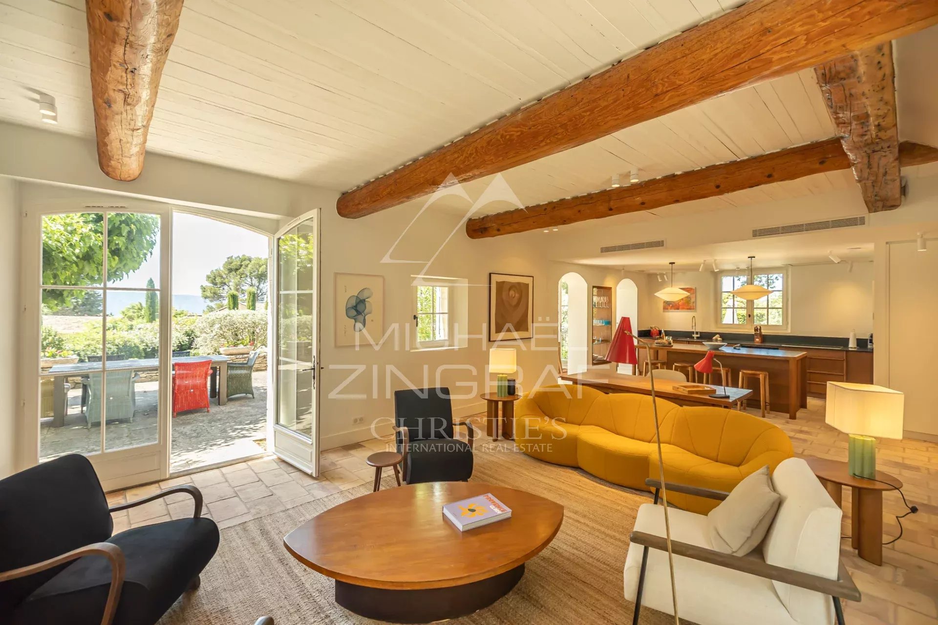 Gordes - Superbe maison en pierres proche du village