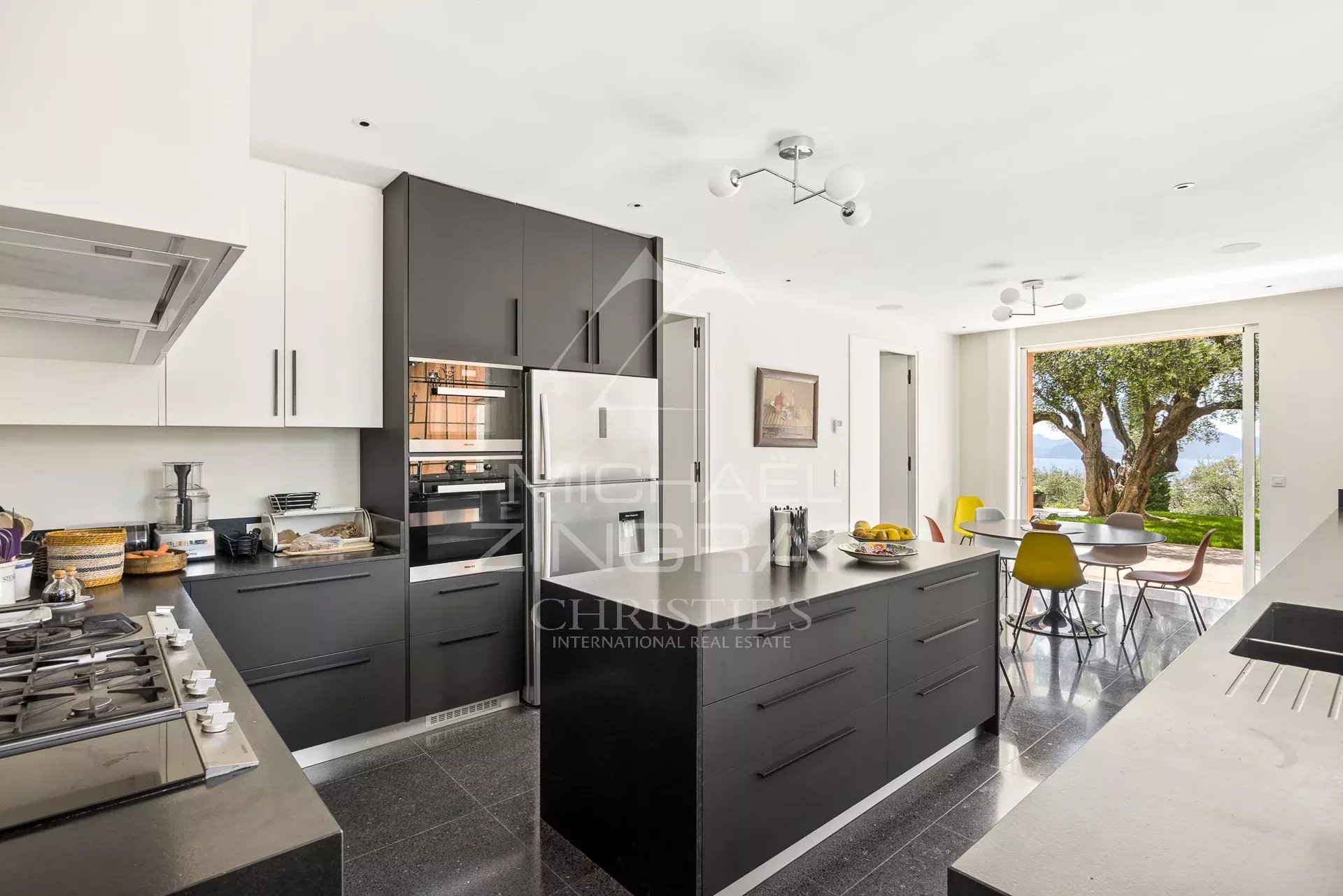Co - EXCLUSIVITE - Cannes - Californie - Majestueuse maison de Maitres
