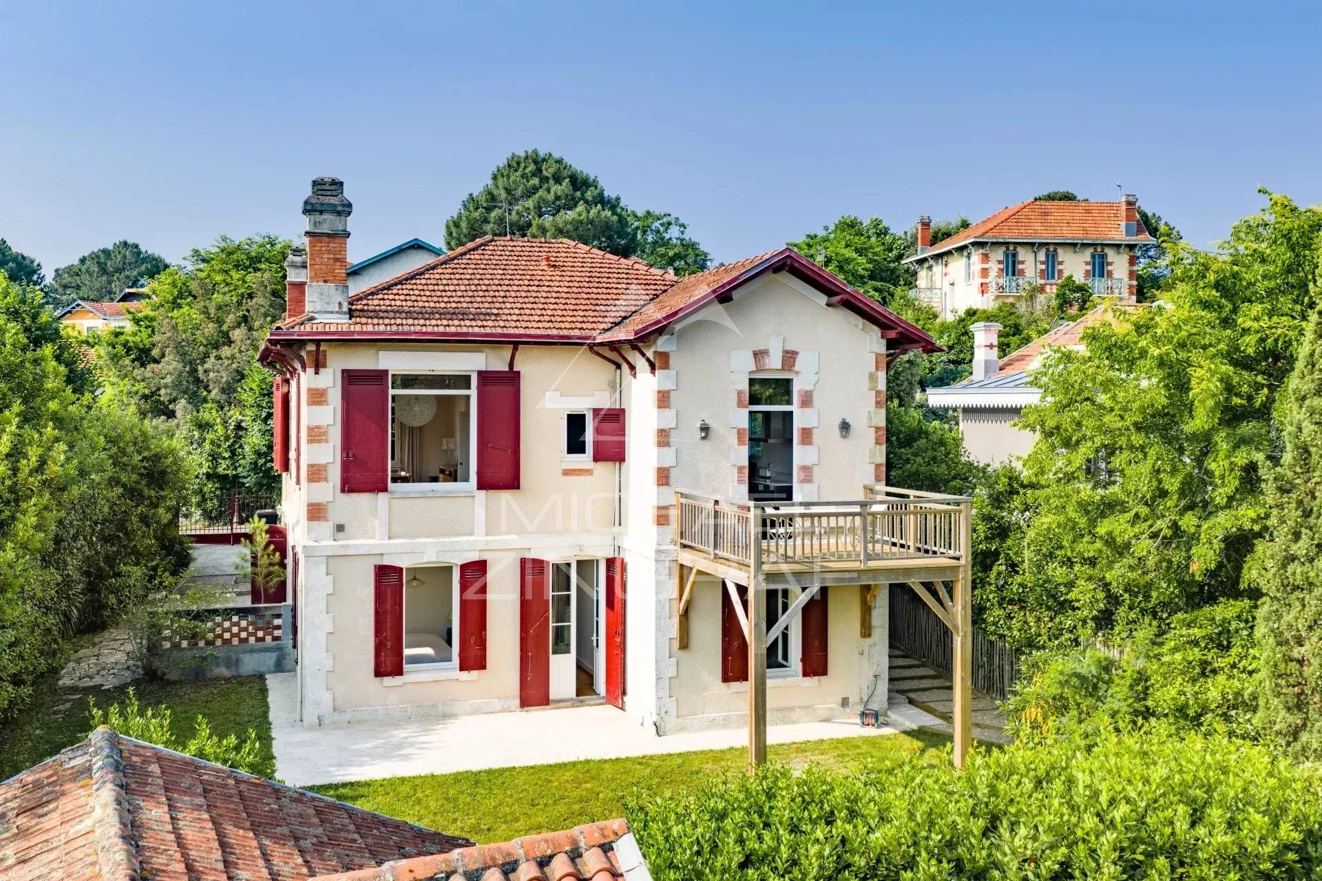 VILLA BATIGNOLLES APERÇU MER VILLE D'HIVER ARCACHON