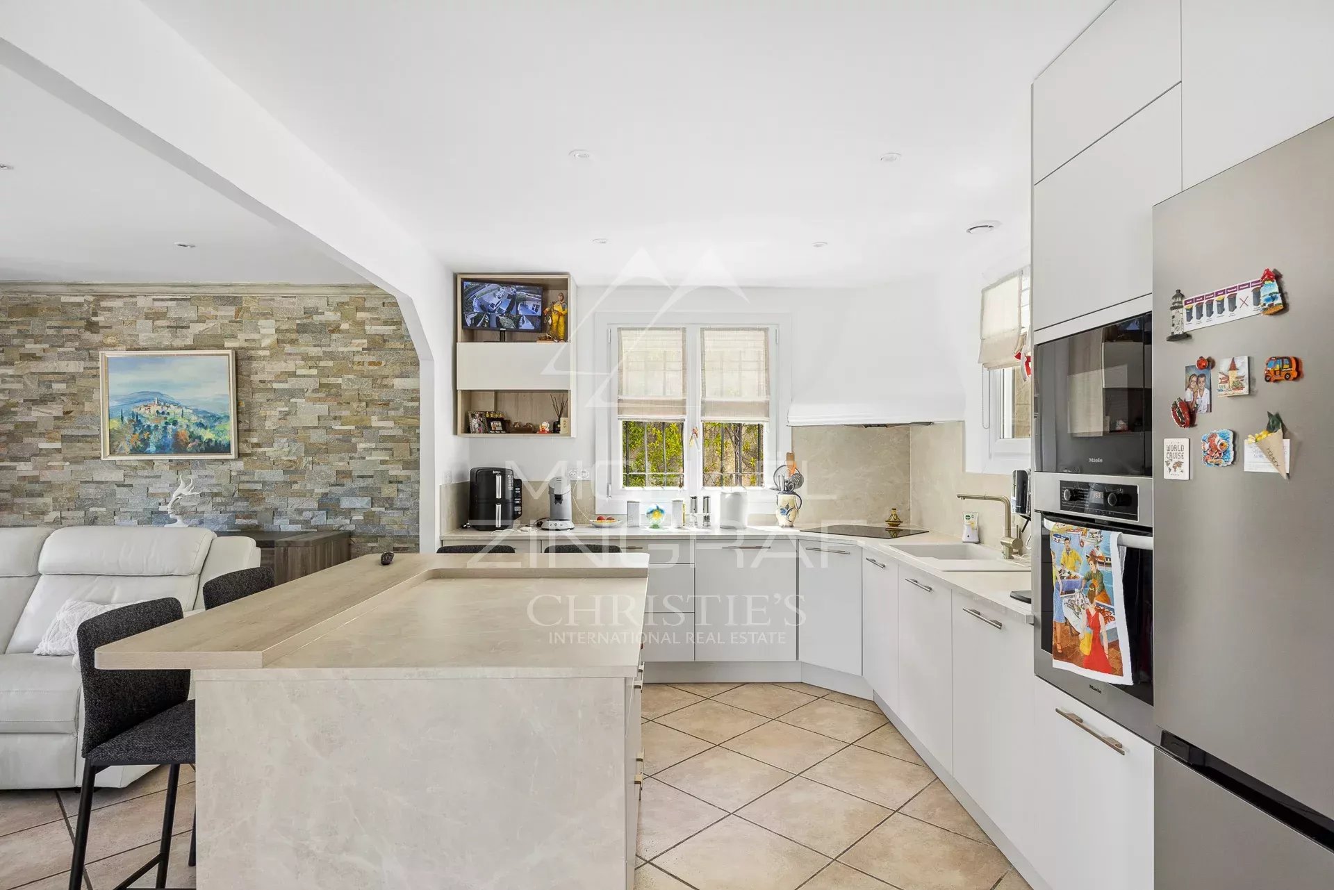 Cagnes-sur-Mer – Villa familiale avec piscine et aperçu mer