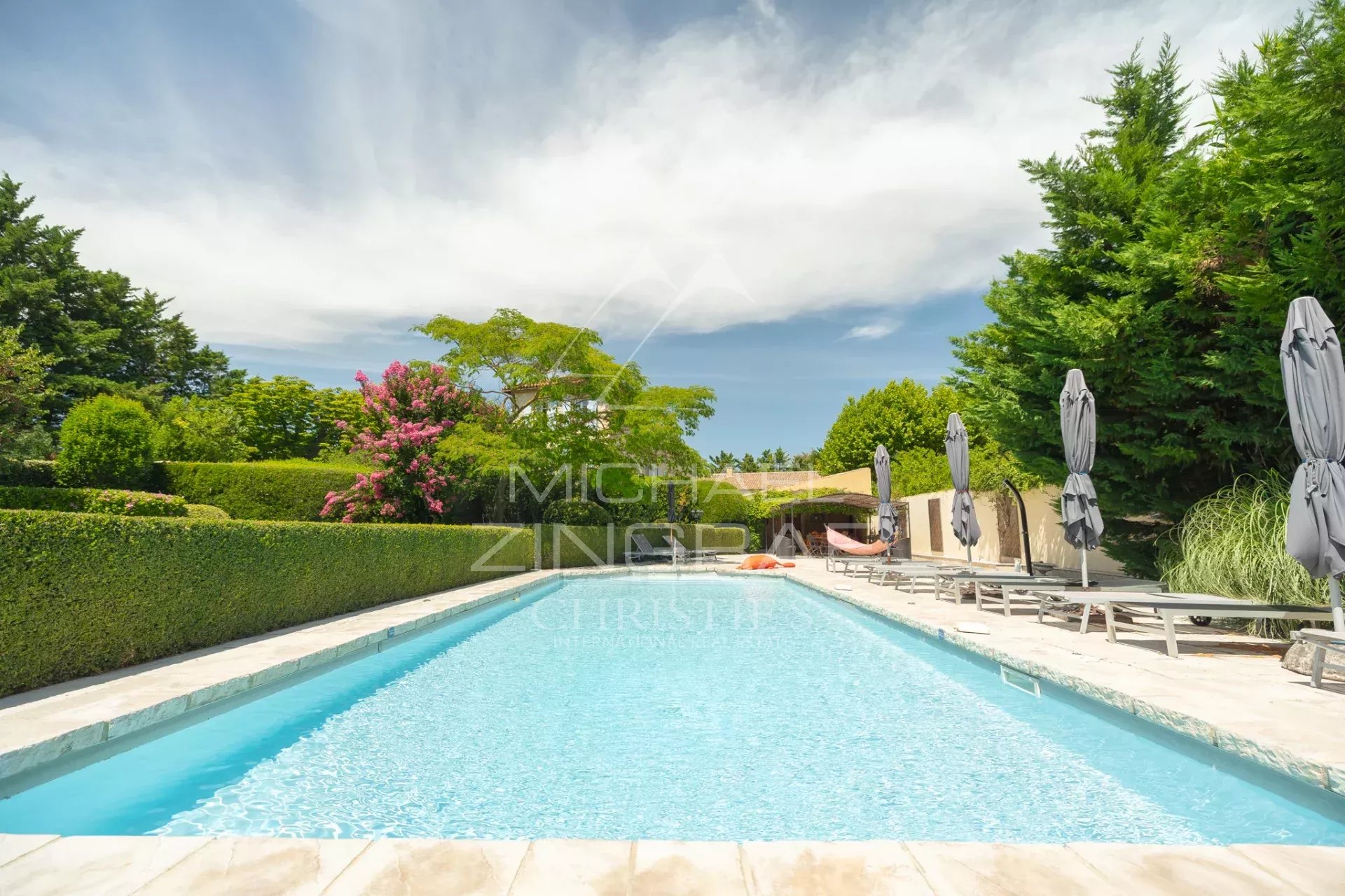 Domaine d’Exception avec piscine aux Portes de L’Isle-sur-la-Sorgue