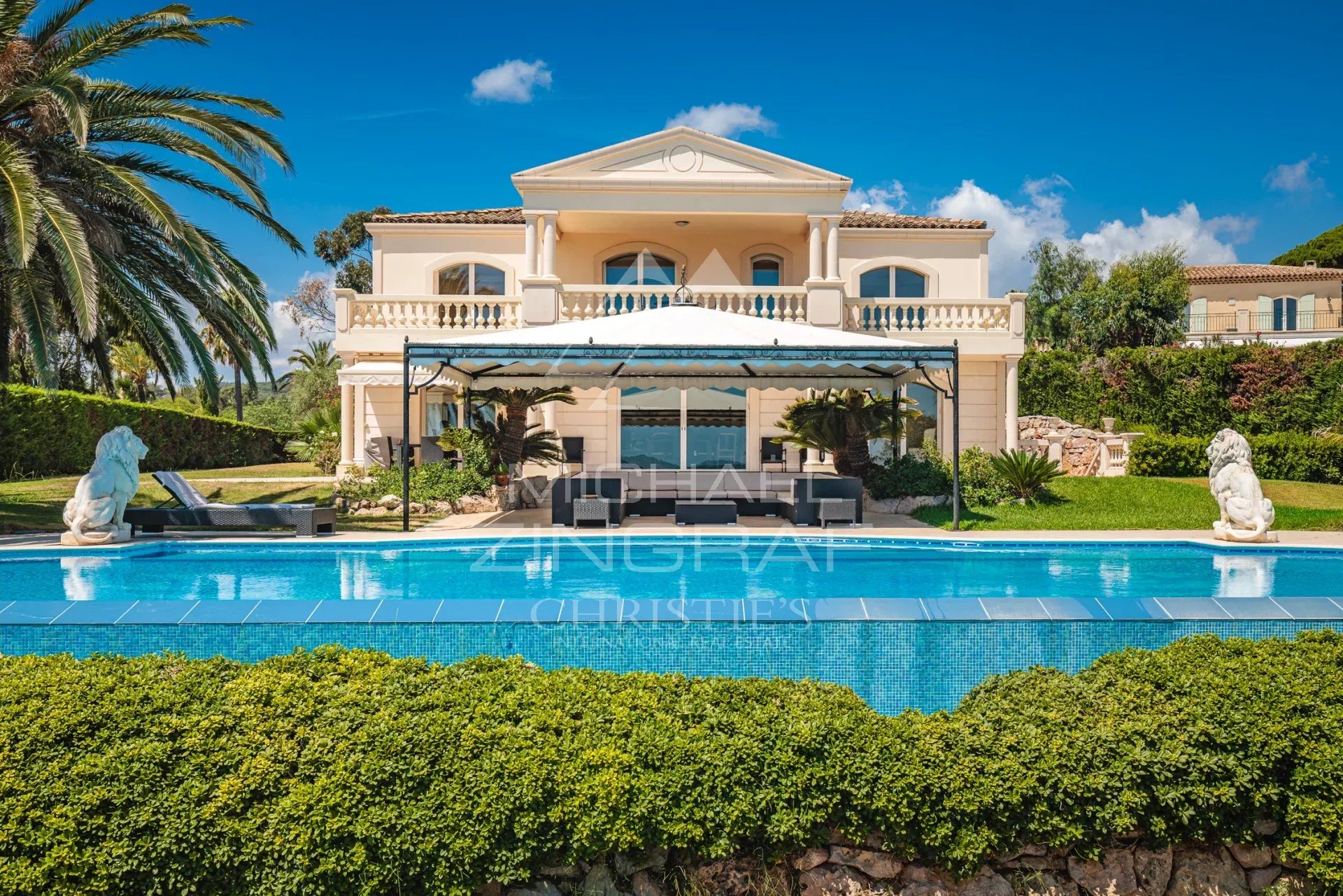Villa vue mer panaromique sur le village de Saint-Tropez