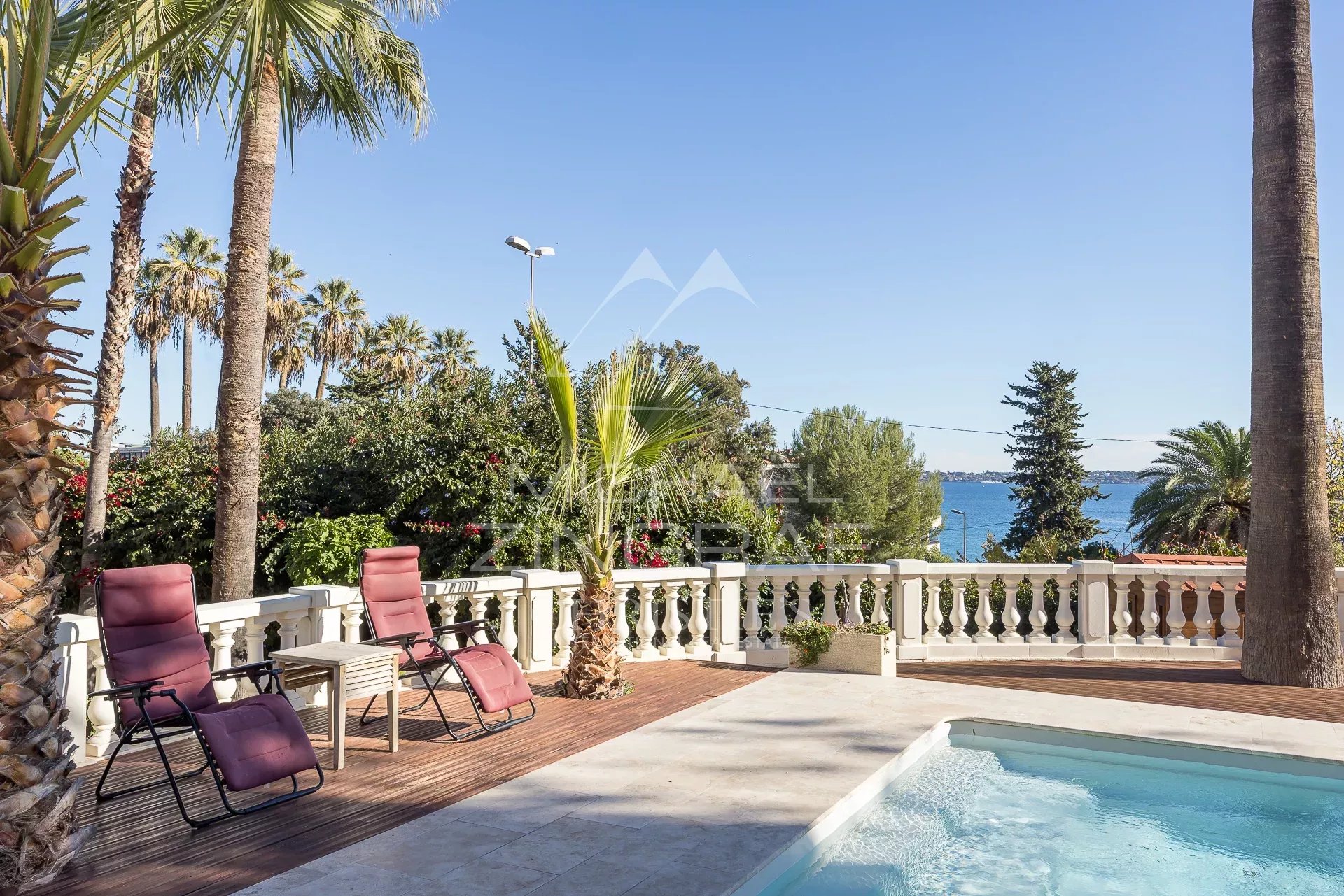 GOLFE JUAN - PROCHE CANNES - VUE MER PANORAMIQUE