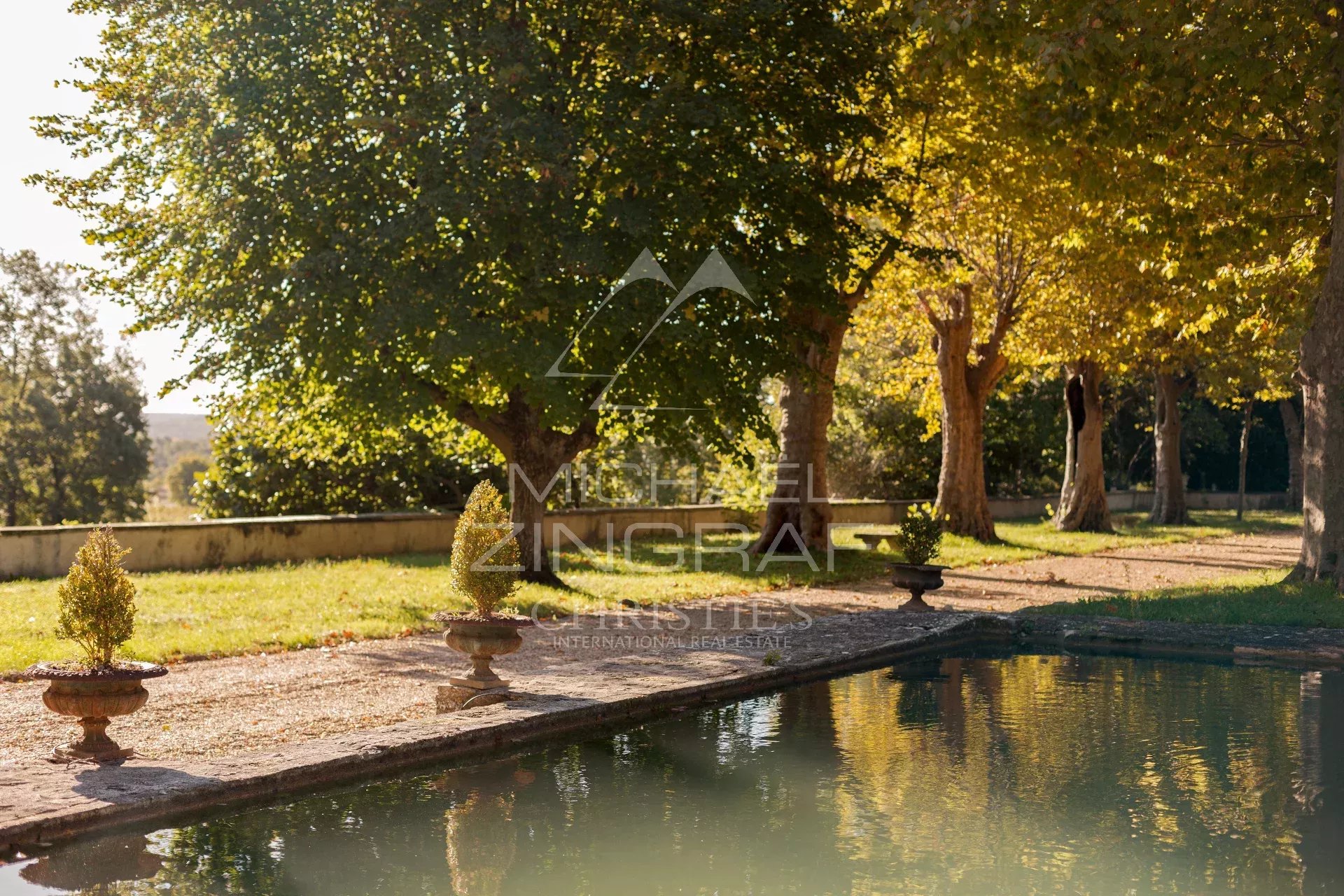 Propriété d’exception au cœur de la campagne aixoise