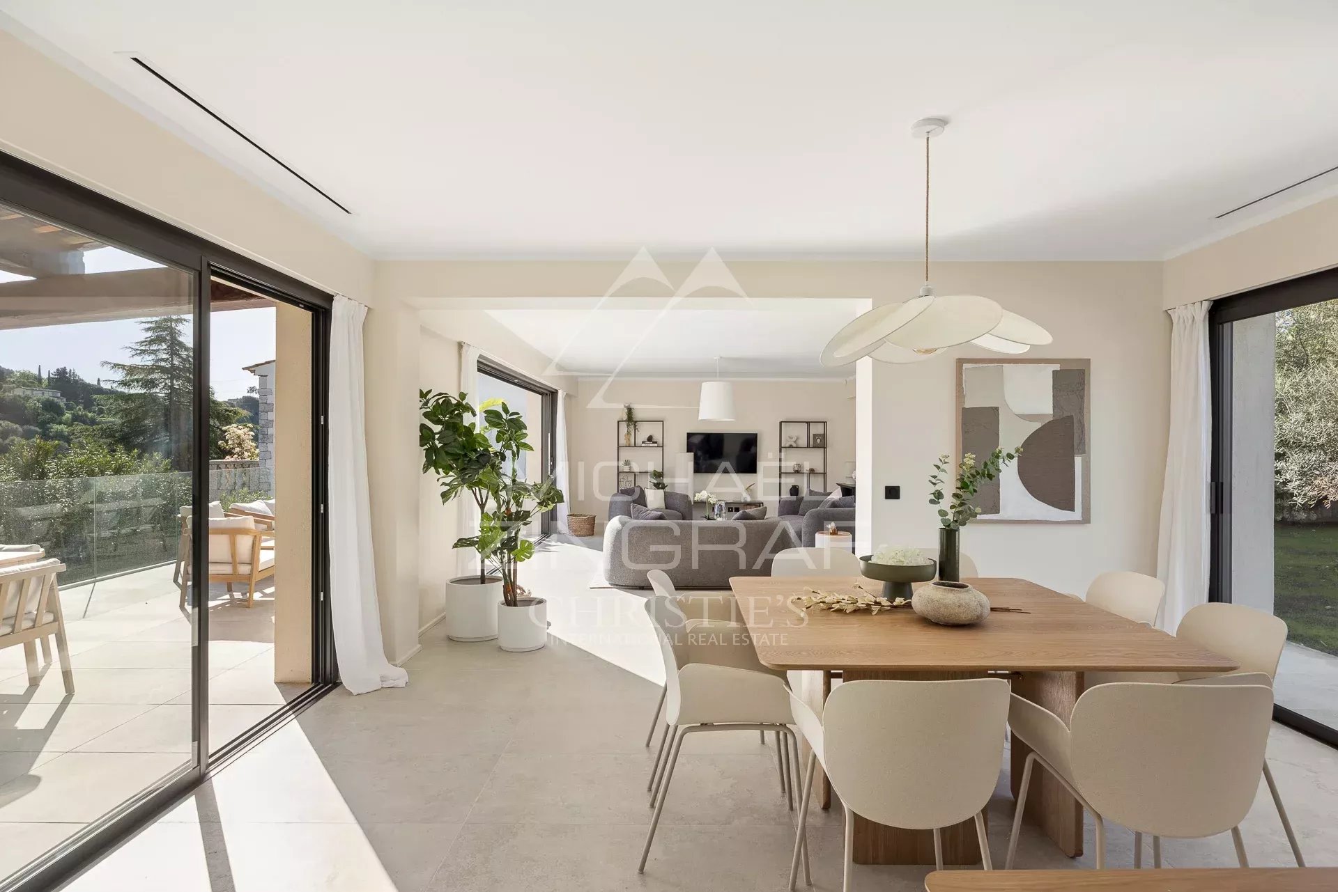 Vollständig renovierte Villa mit Panoramablick auf Saint-Paul de Vence