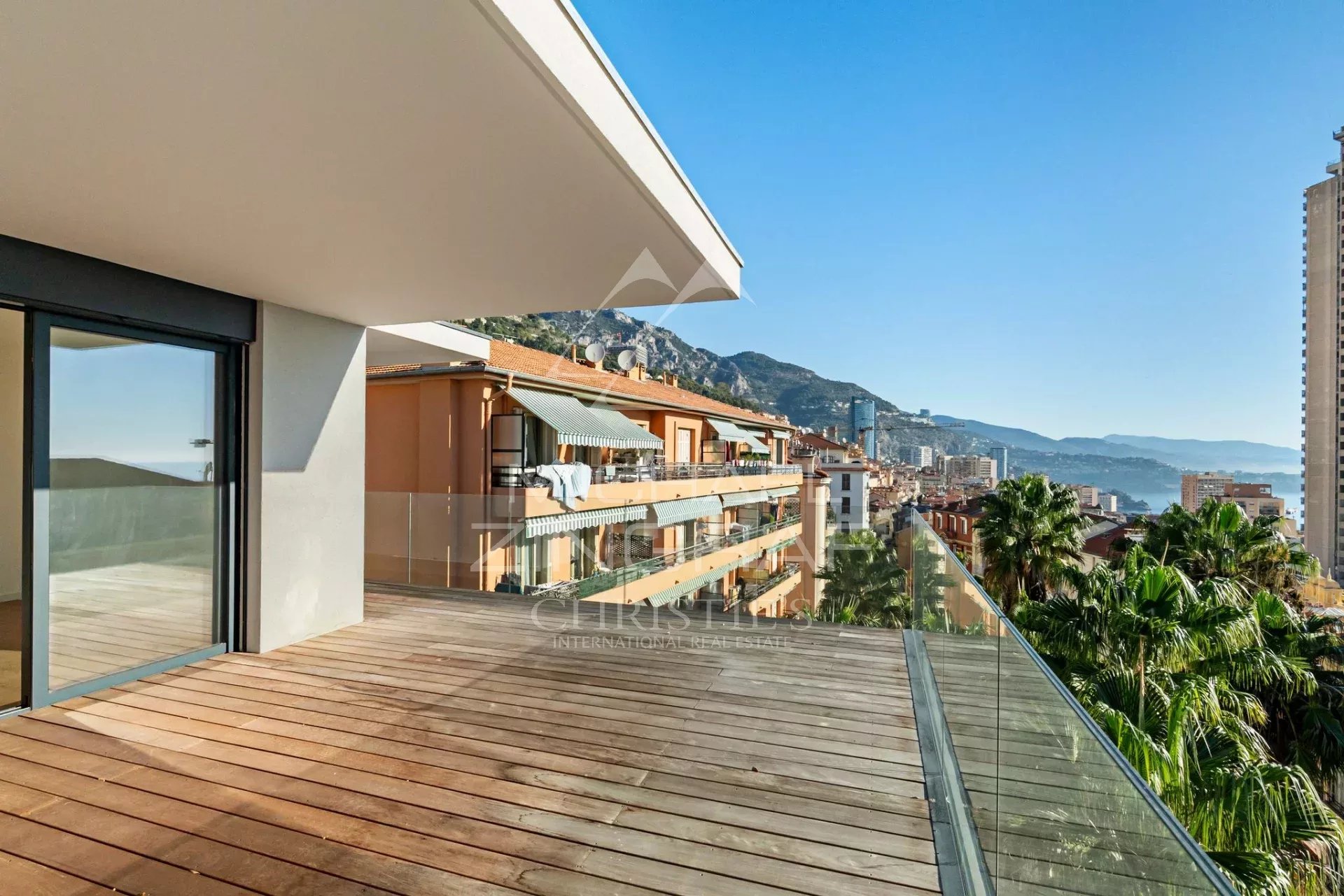 Beausoleil – Penthouse neuf proche Monaco