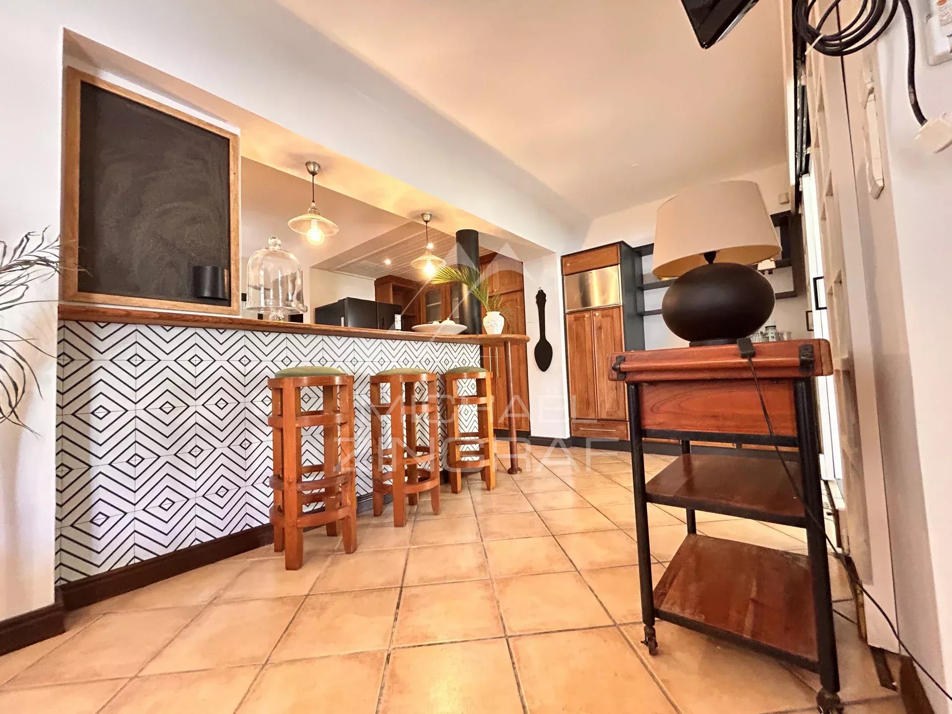 Colonial-Style Villa in Pointe aux Canonniers