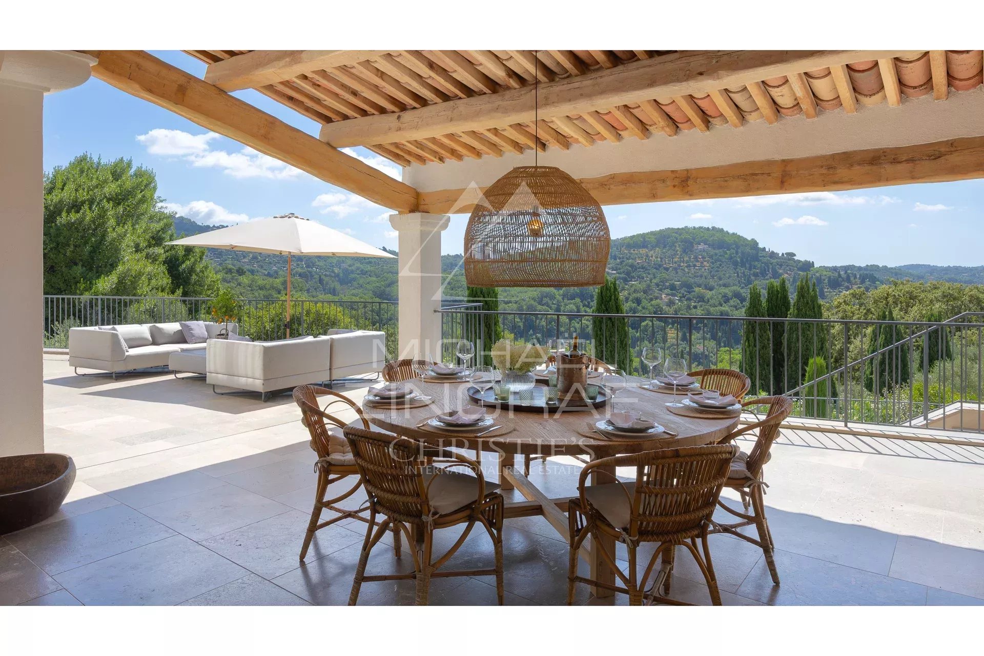 Majestueux villa à 2 pas de Chateauneuf-Grasse