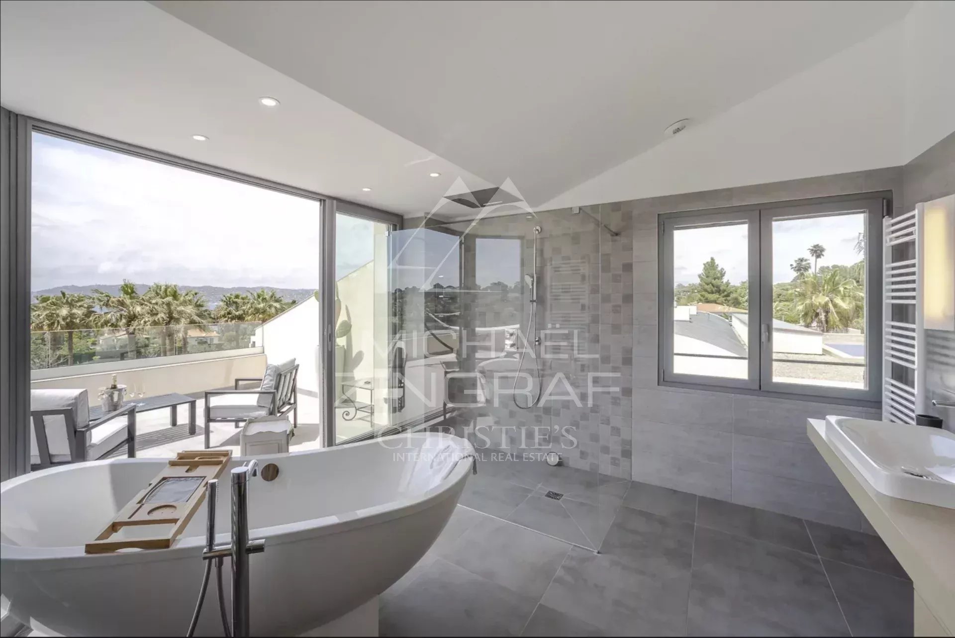 Cap d'Antibes - Villa vue mer à pied des plages versant ouest