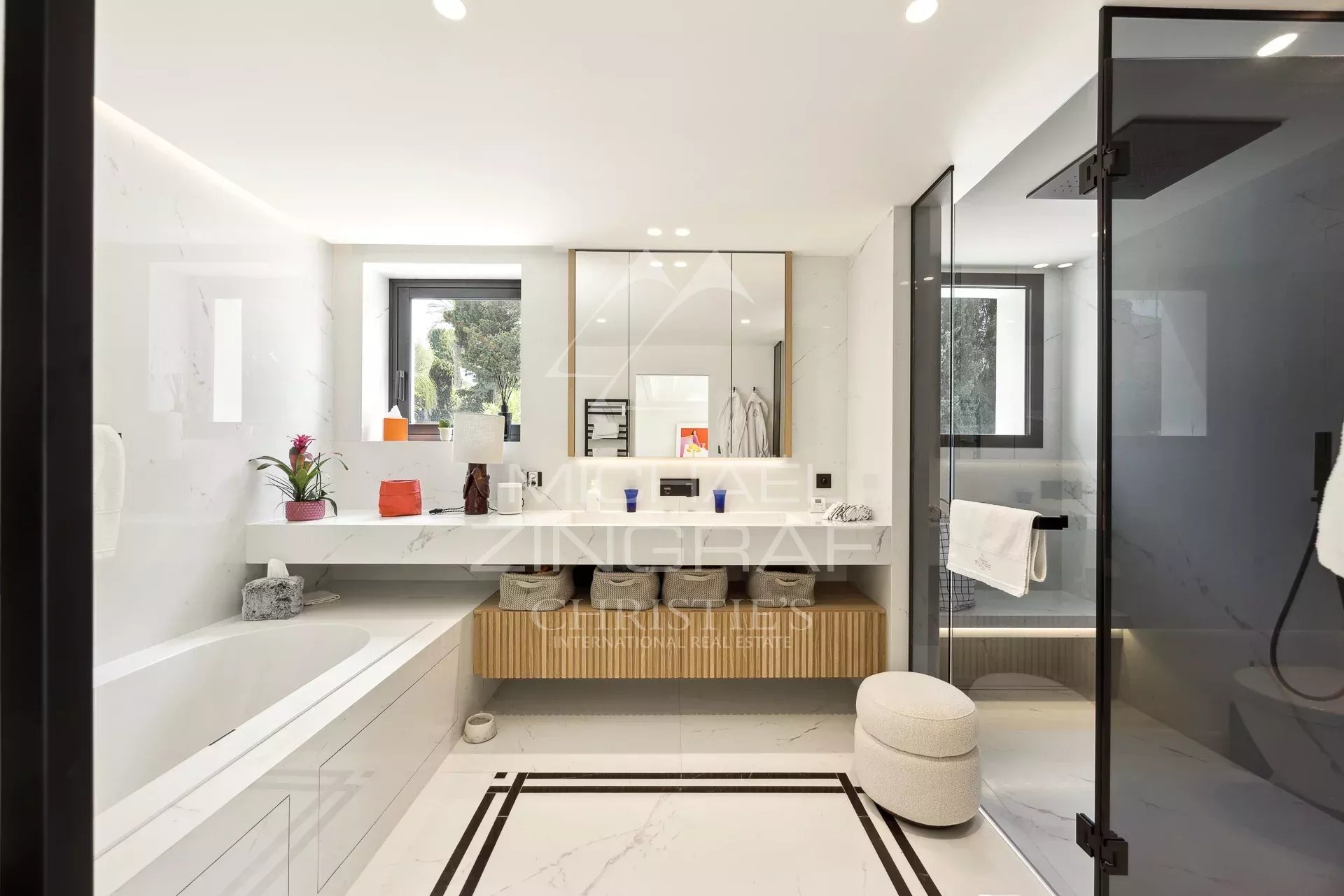 Cannes – Kalifornien – Moderne Villa