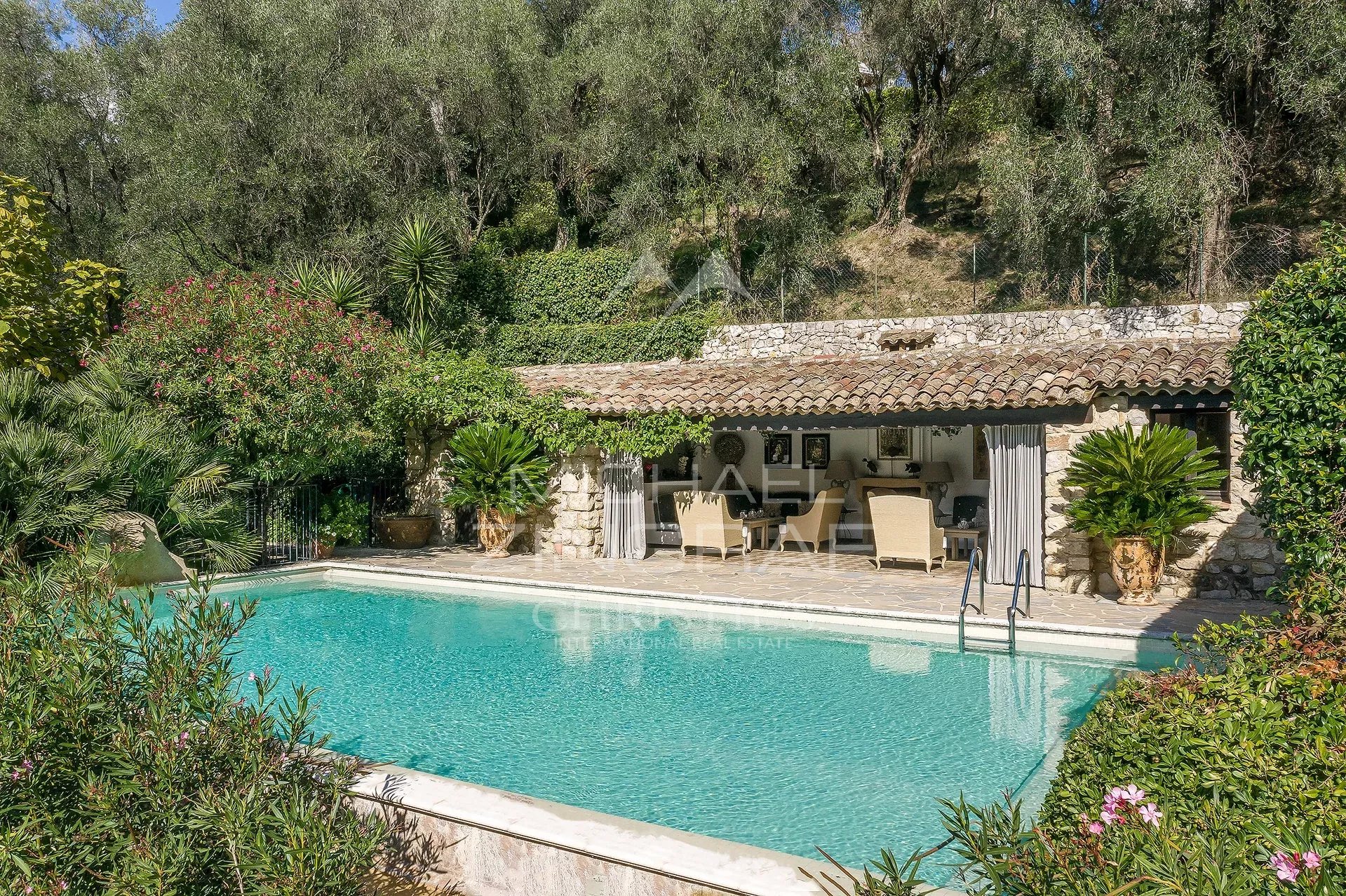 Authentique propriété provençale