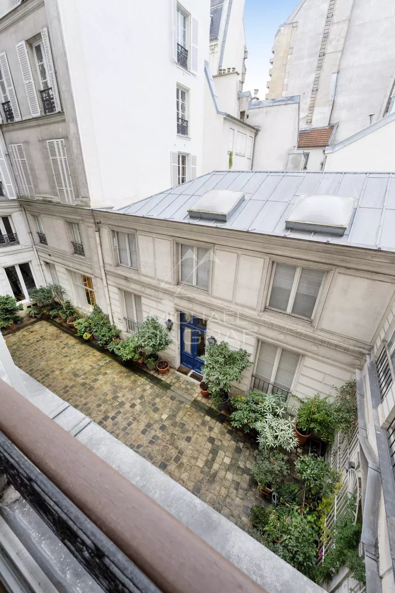 À VENDRE - APPARTEMENT PARFAIT ÉTAT - 2 PIÈCES - RUE SAINT SULPICE