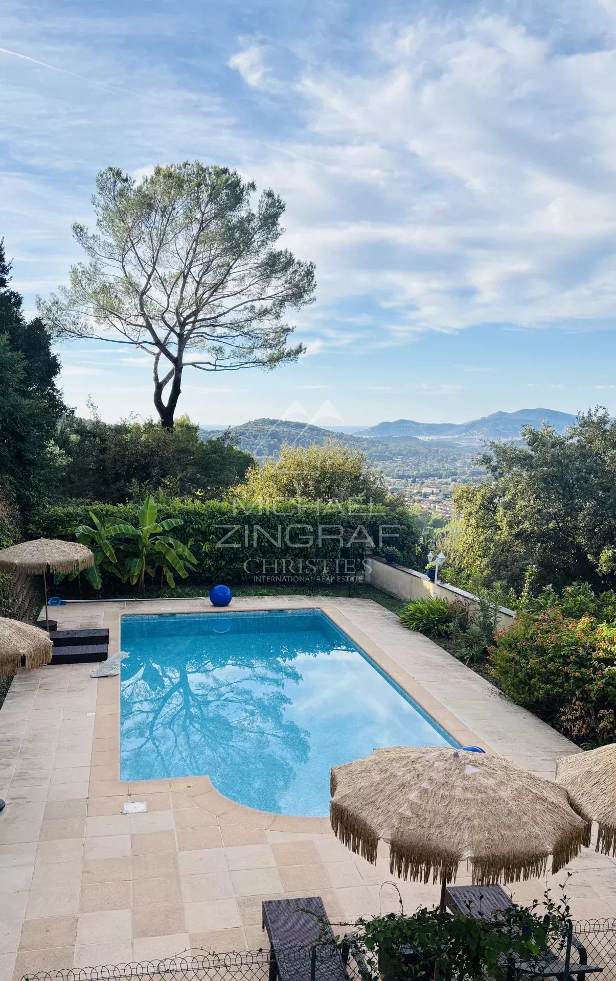 Mouans-Sartoux - Family home with panoramic views of the sea and the Estérel