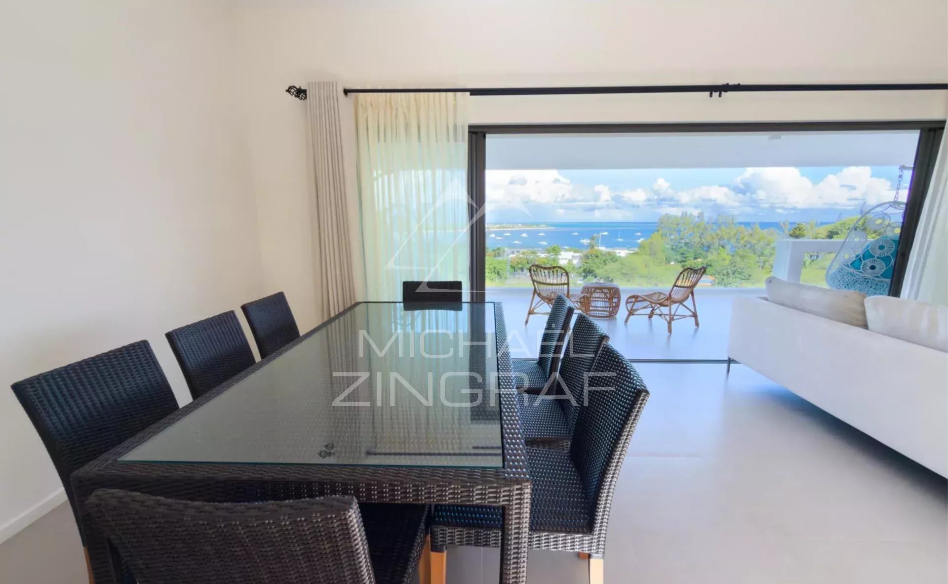 Penthouse d'Exception de 3 Chambres avec Jacuzzi et Vue Panoramique sur l'Océan