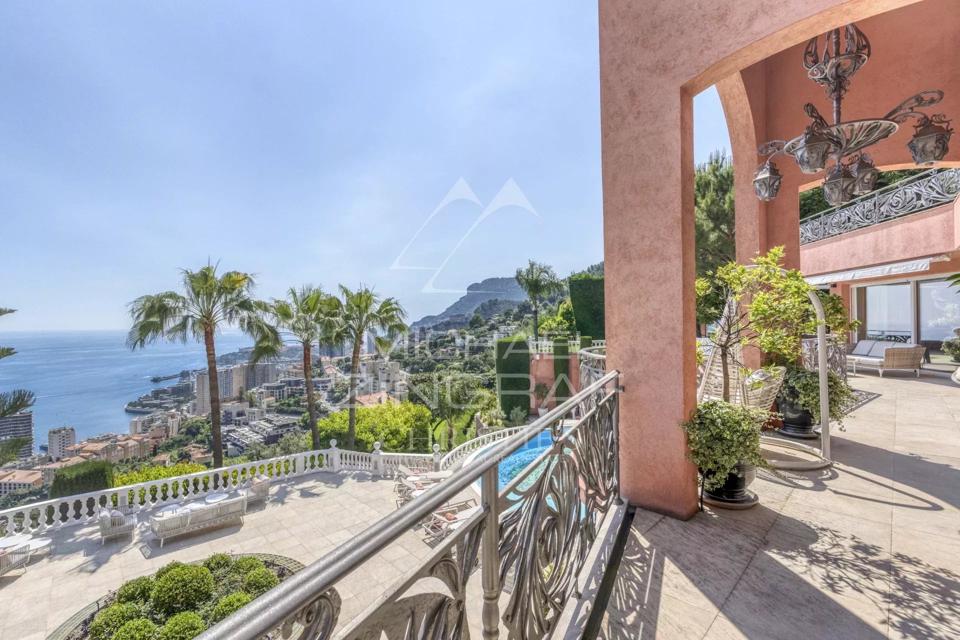 Roquebrune-Cap-Martin - Villa contemporaine d’exception à louer