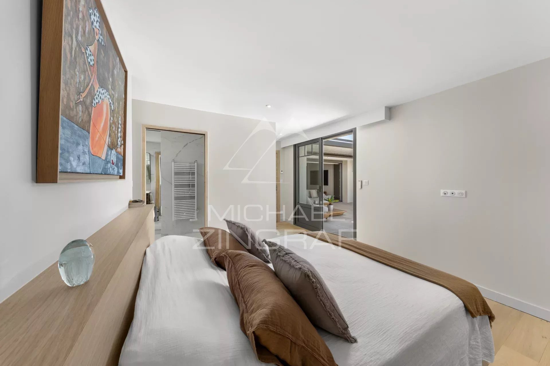 CENTRE-VILLE D'ARCACHON - VILLA HAUT DE GAMME AVEC SOLARIUM