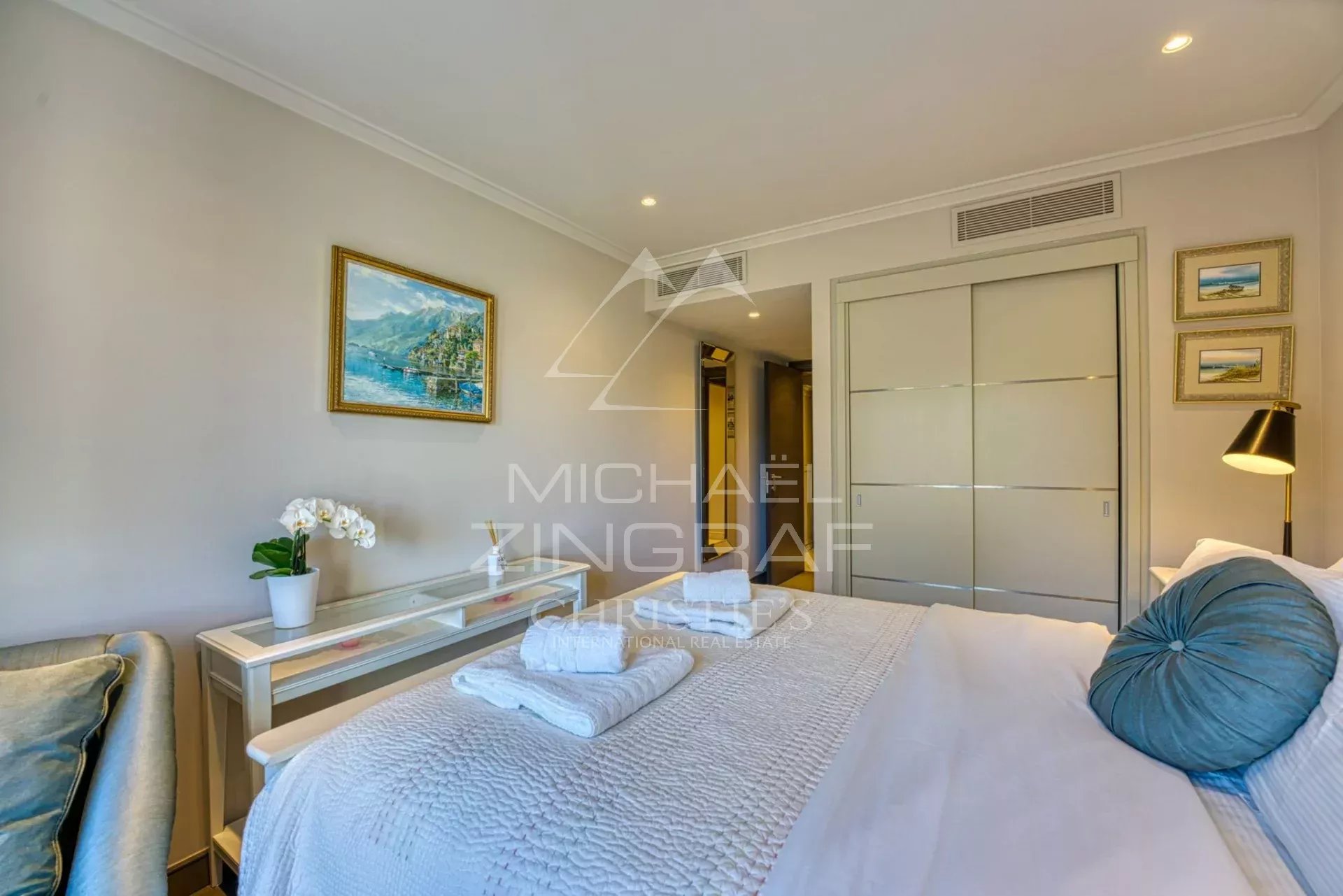 Appartement d'Exception avec Terrasses Panoramiques et Prestations Haut de Gamme