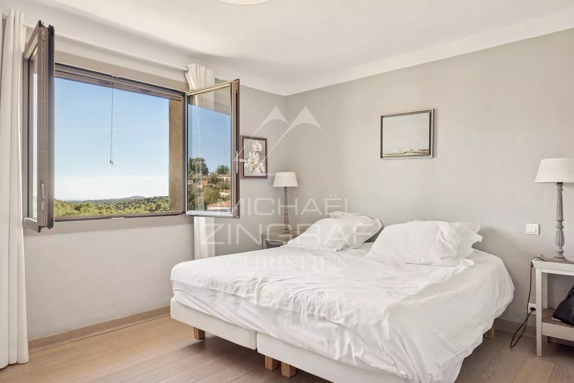 Arrière-Pays Cannois - Villa provençale au calme - 5 chambres