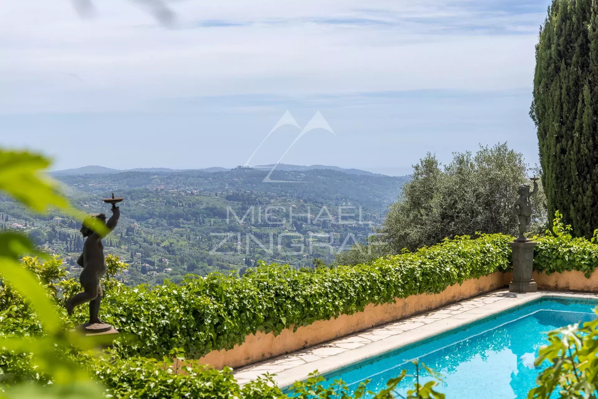 Cannes backcountry - Panoramic sea views