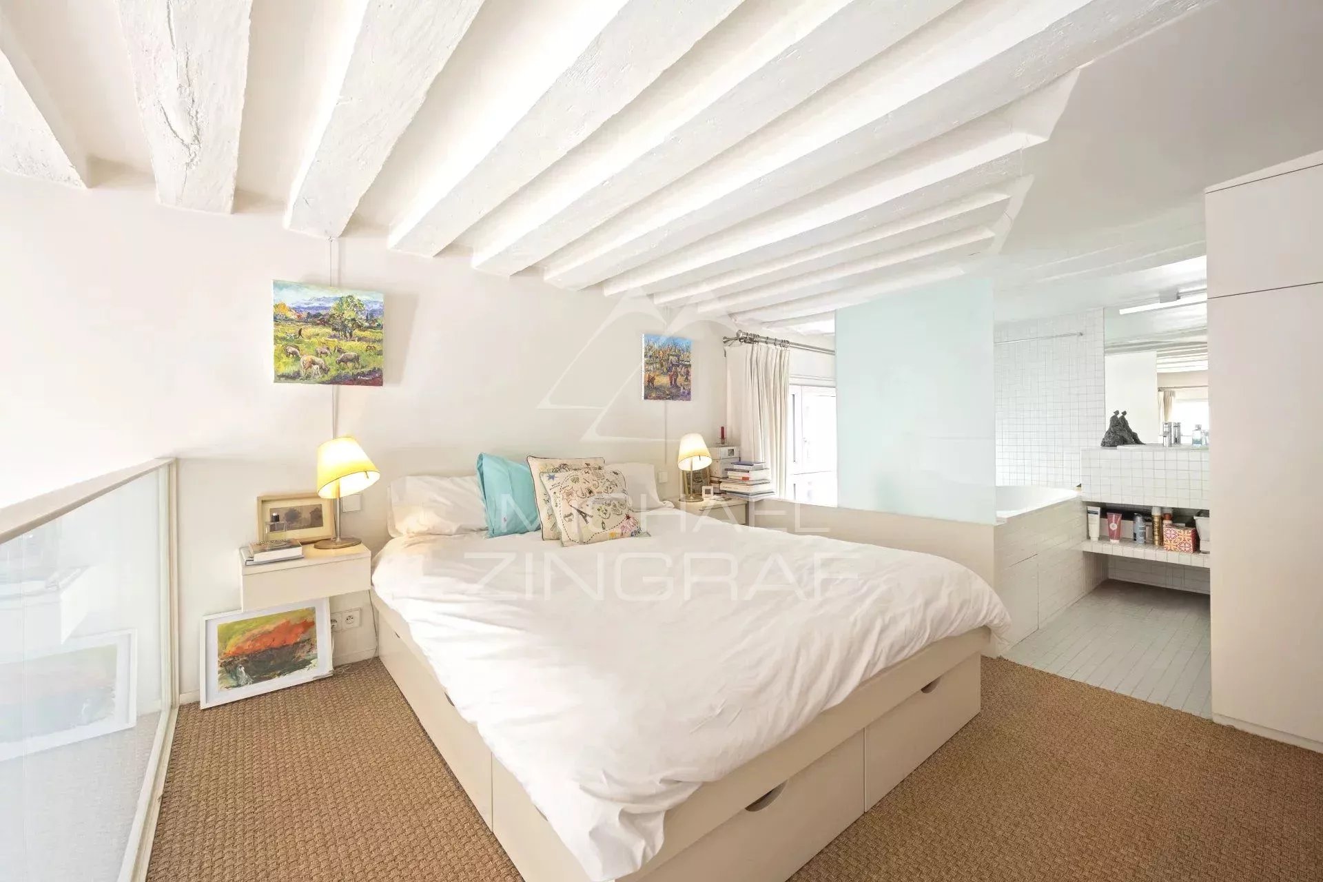 Appartement duplex - 1 chambre - Rue de Beaune Paris VII