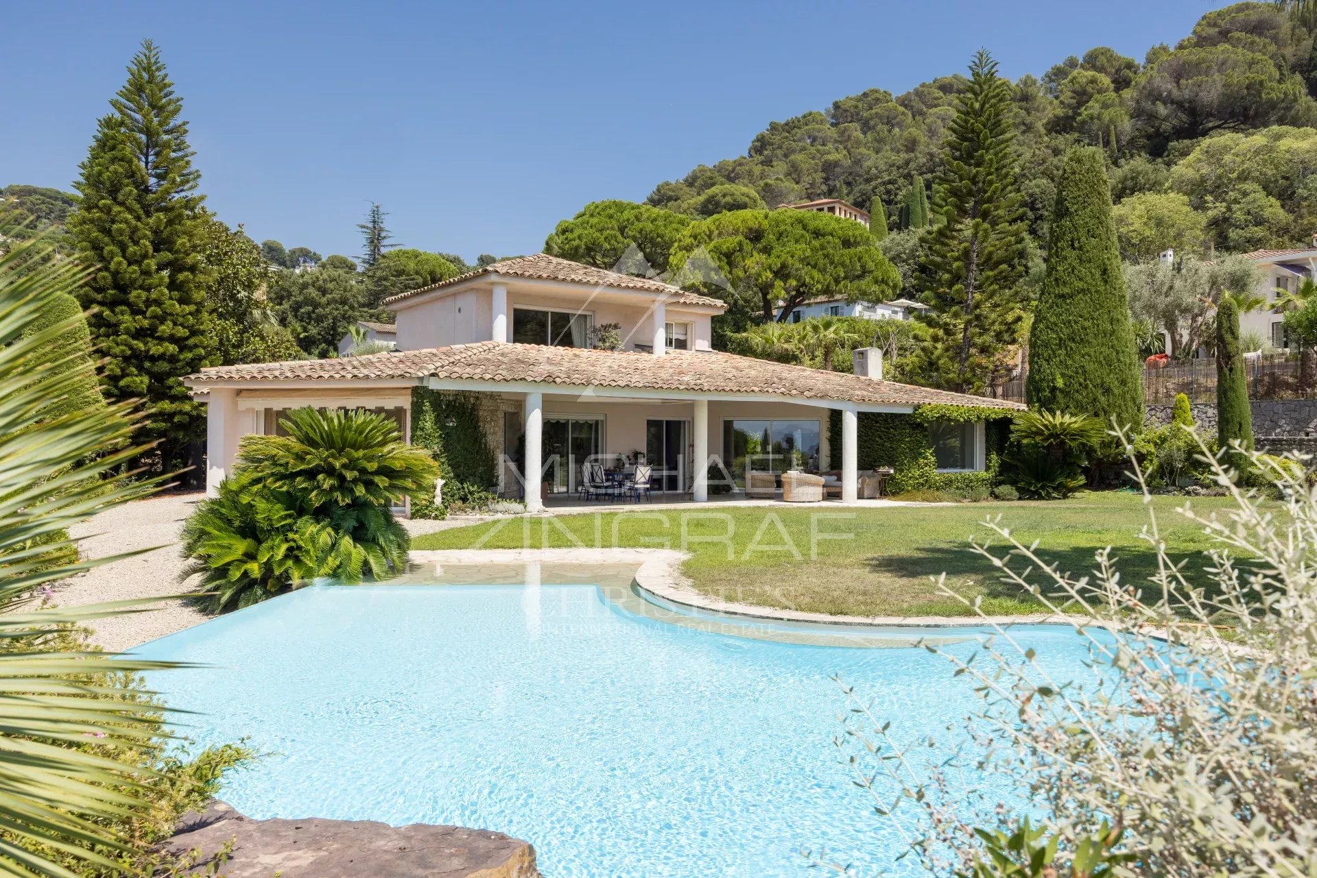 Cannes - Basse Californie - Vue dégagée mer et Estérel