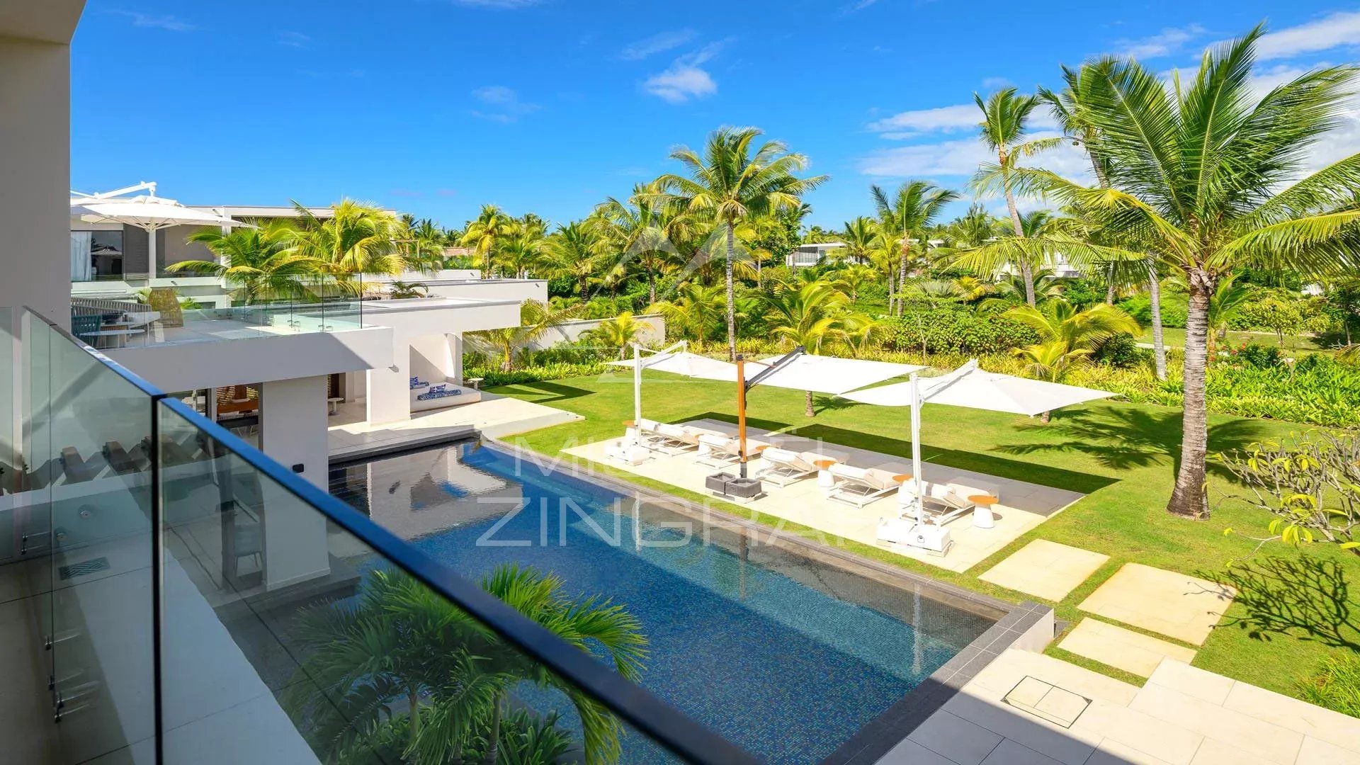 Mauritius - Belle Mare - Luxuriöse Villa in einem 5* Resort